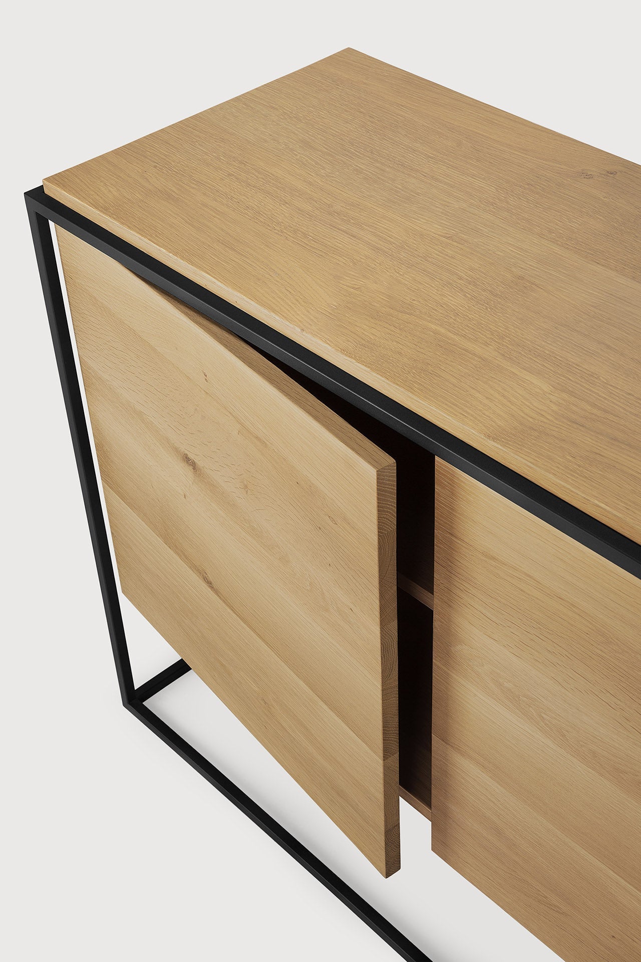 Monolit Sideboard White Cliff Studio Sideboards