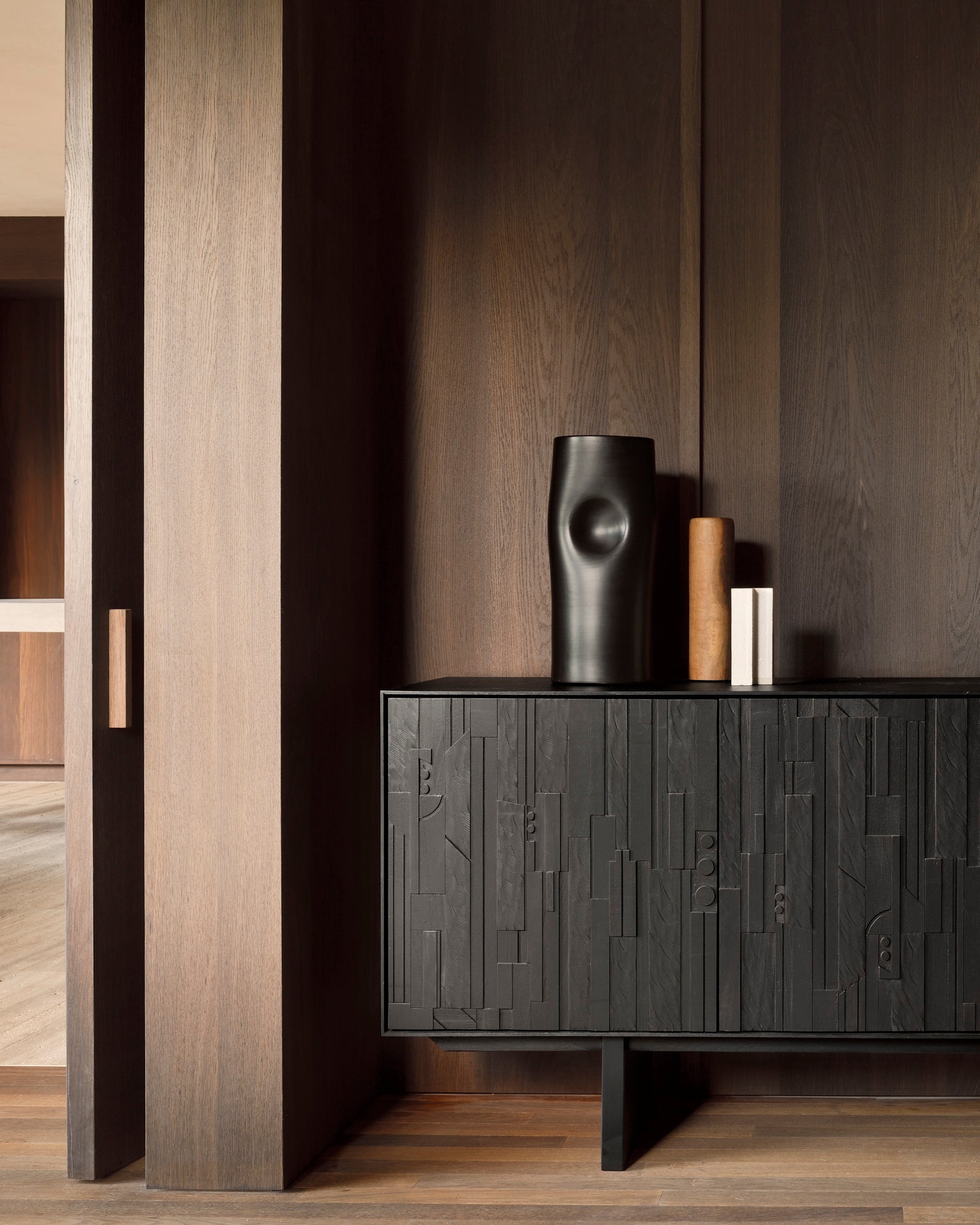 Mosaic sideboard - varnished teak - off black - 3 doors White Cliff Studio Sideboard