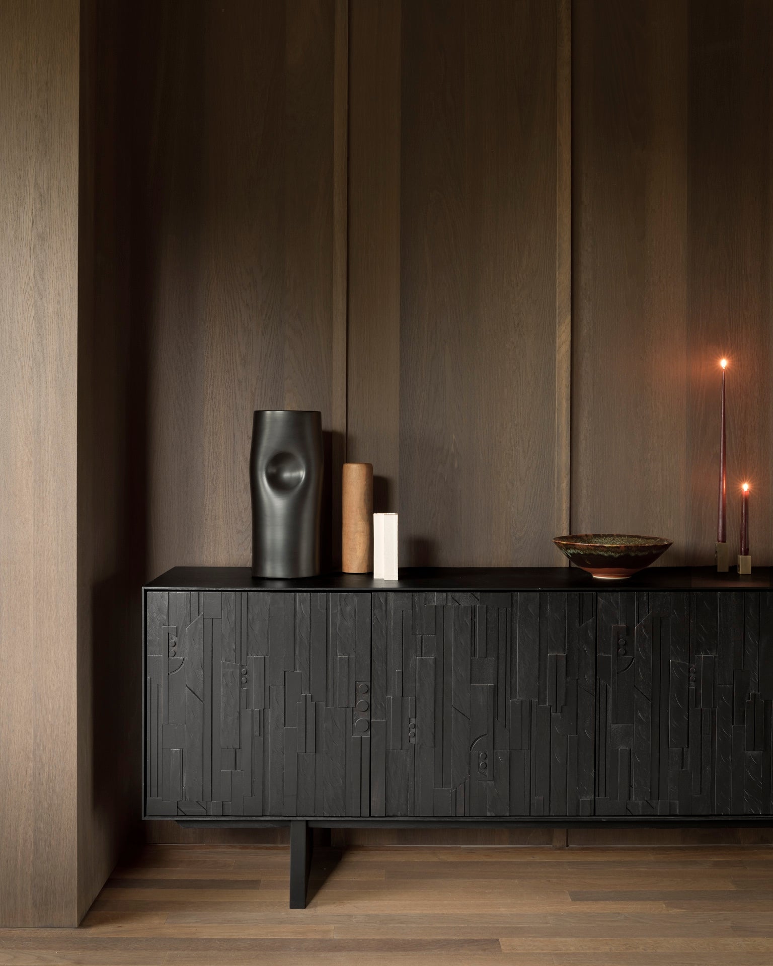 Mosaic sideboard - varnished teak - off black - 4 doors White Cliff Studio Sideboard