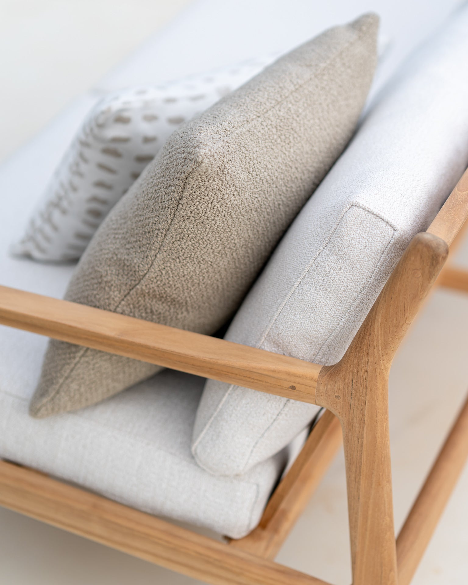 Nomad outdoor cushion - Oat - square White Cliff Studio Outdoor Cushion