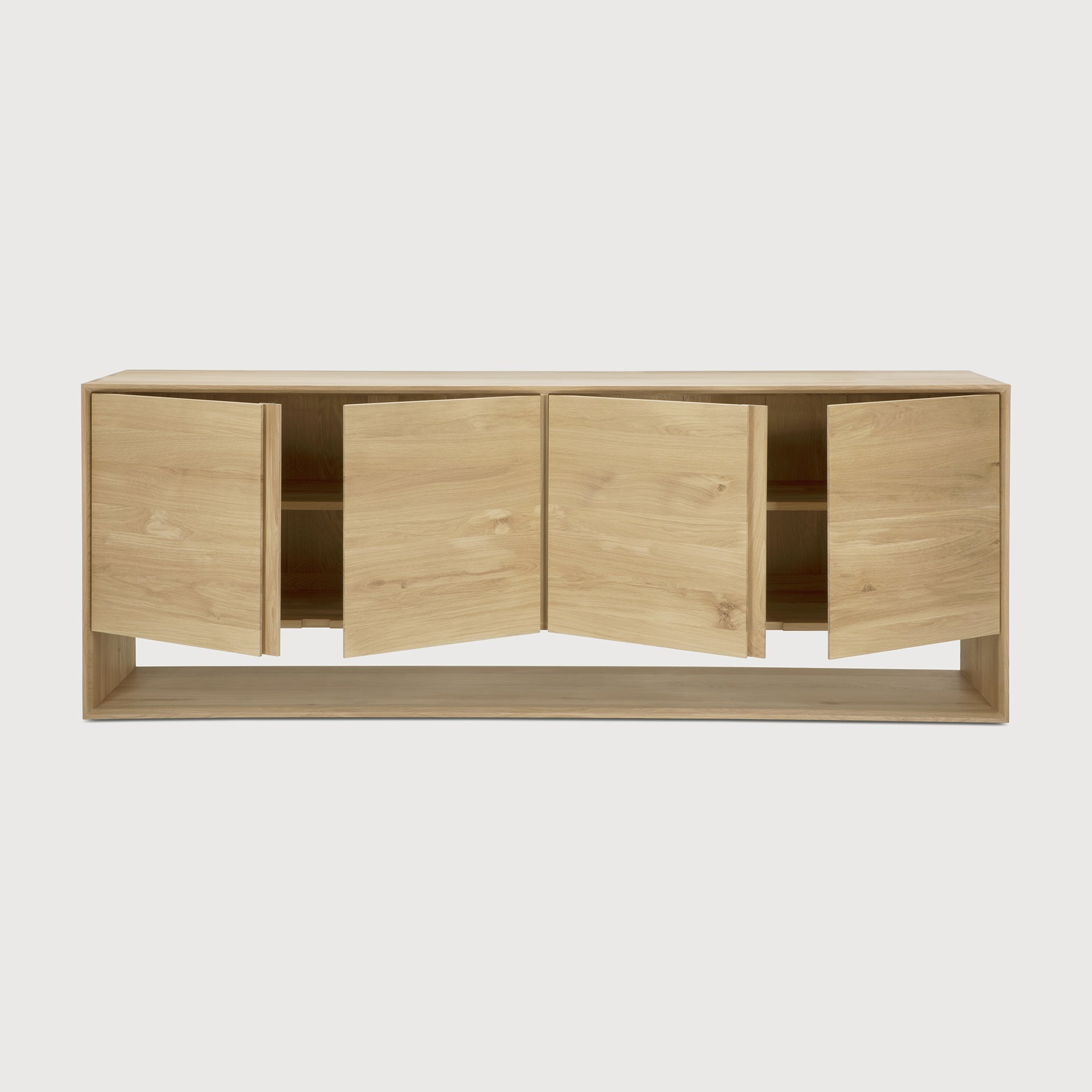 Nordic sideboard - oak - 4 doors White Cliff Studio Sideboard