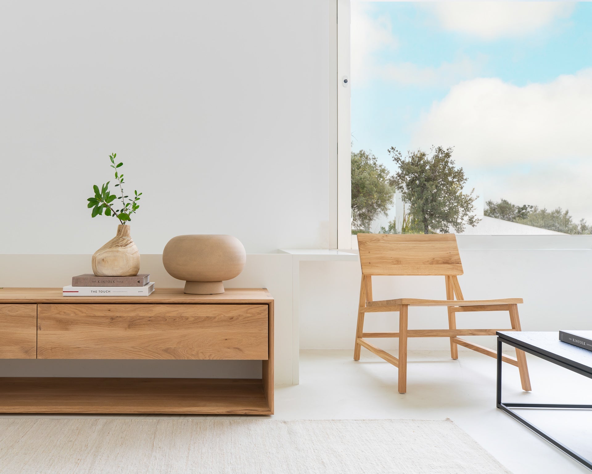 Nordic TV cupboard - oak - 1 flip - down door - 1 drawer White Cliff Studio Media Console