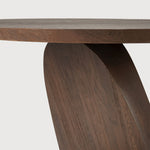 Oblic side table - varnished teak - brown - round White Cliff Studio Side Table