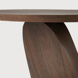 Oblic side table - varnished teak - brown - round White Cliff Studio Side Table