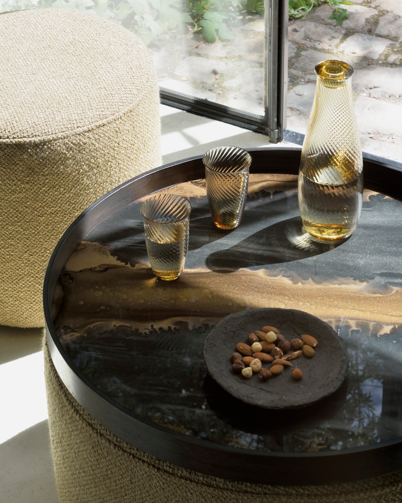 Organic tray - glass - Bronze - round - L White Cliff Studio Trays