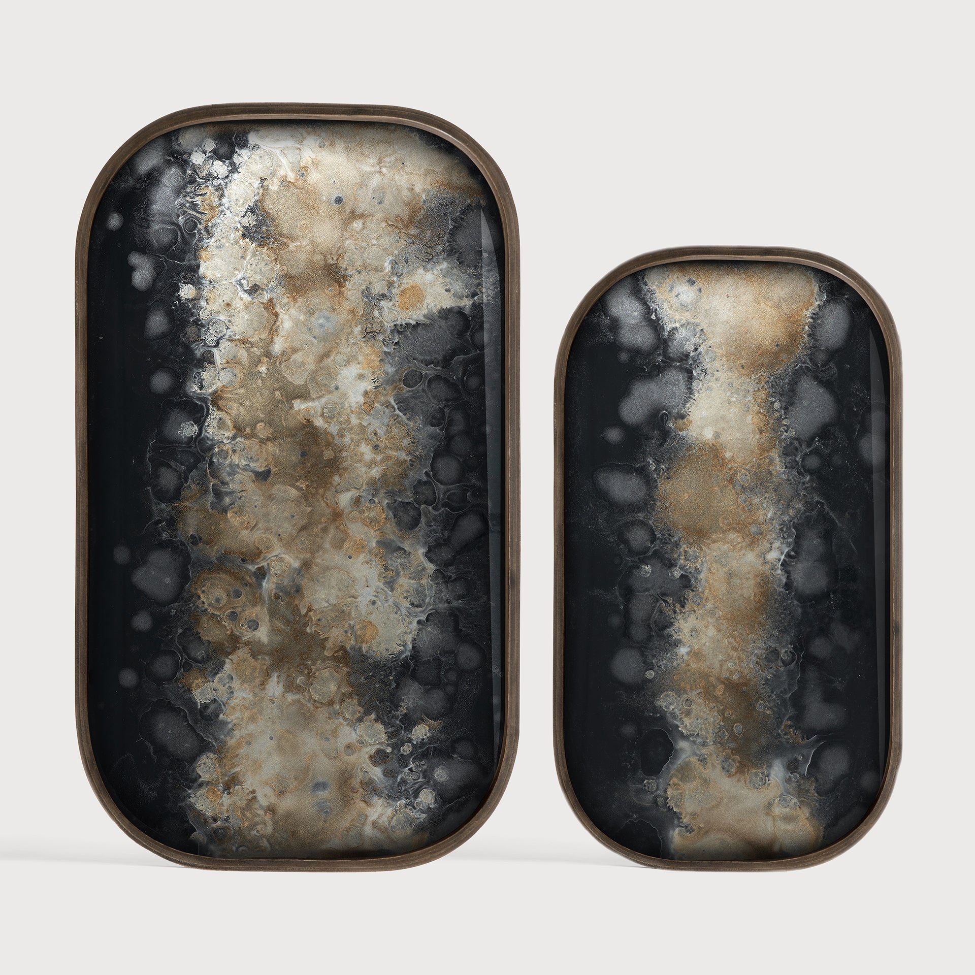 Organic valet tray - glass - Black - rectangular - XL White Cliff Studio Trays