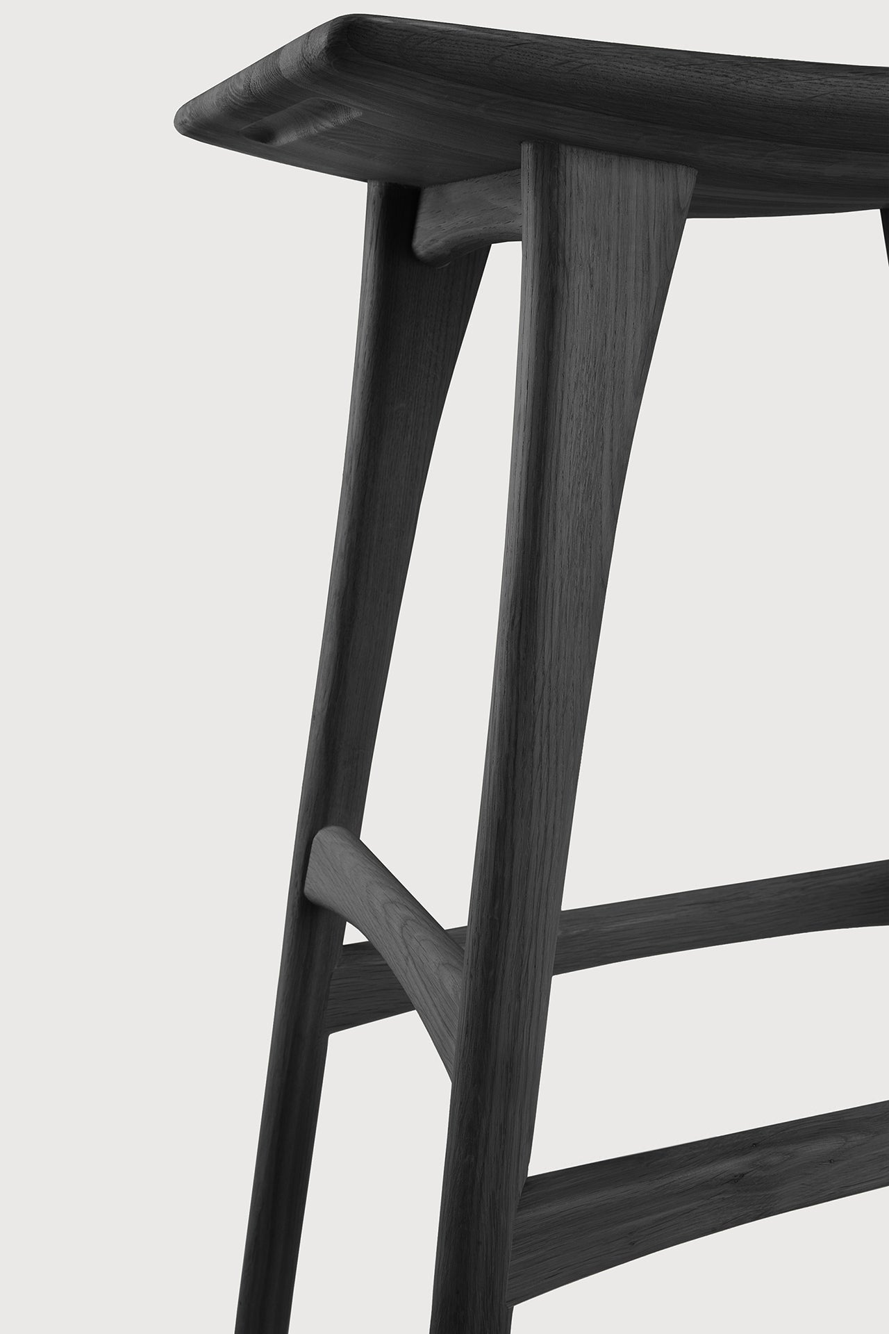 Osso bar stool - varnished oak - black White Cliff Studio Bar Stool