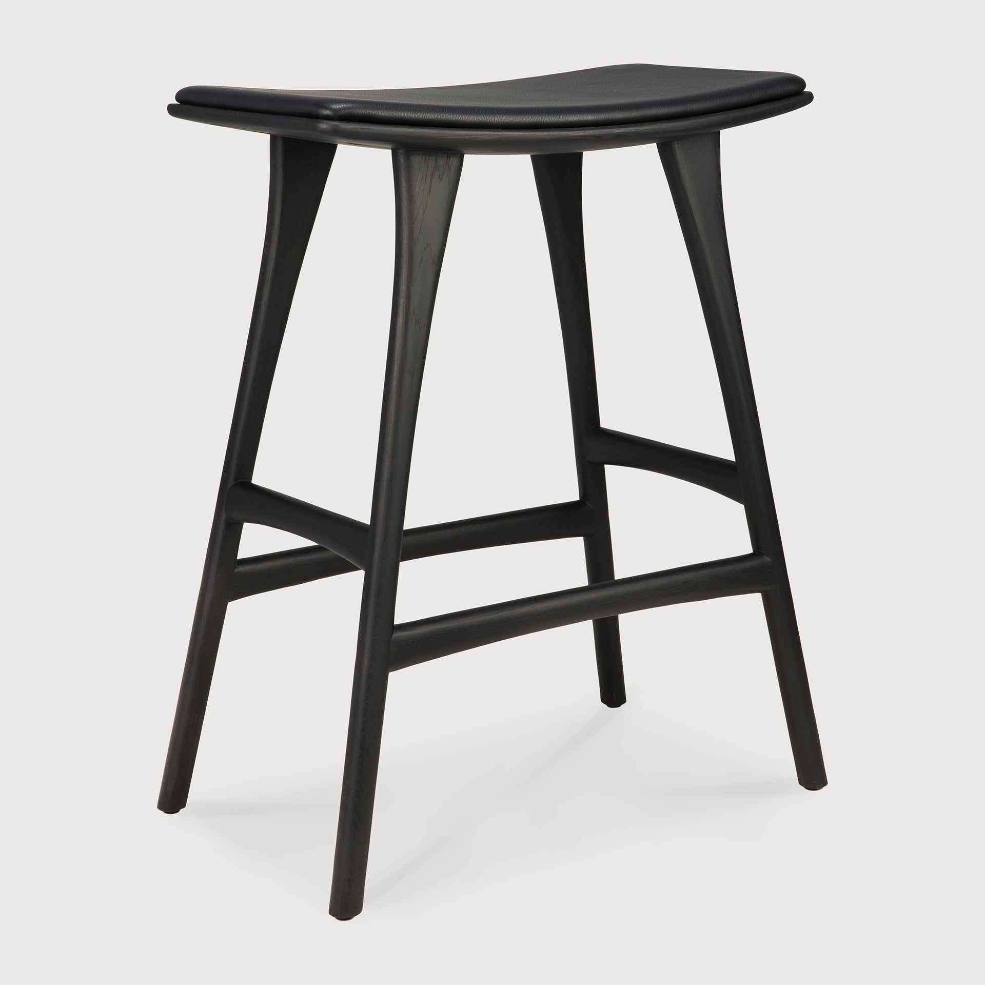 Osso counter stool - varnished oak - black - Black leather White Cliff Studio Counter Stool