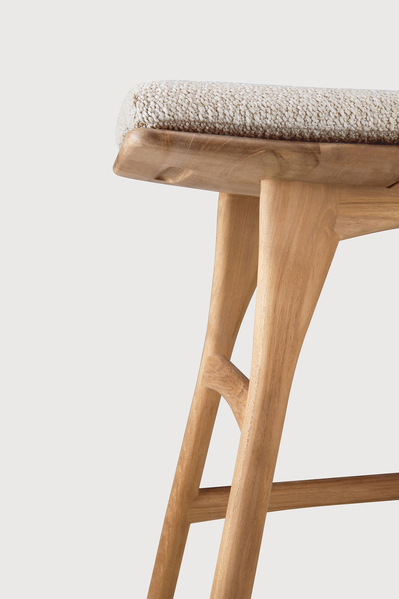 Osso outdoor stool - teak - Natural fabric White Cliff Studio Outdoor Stool