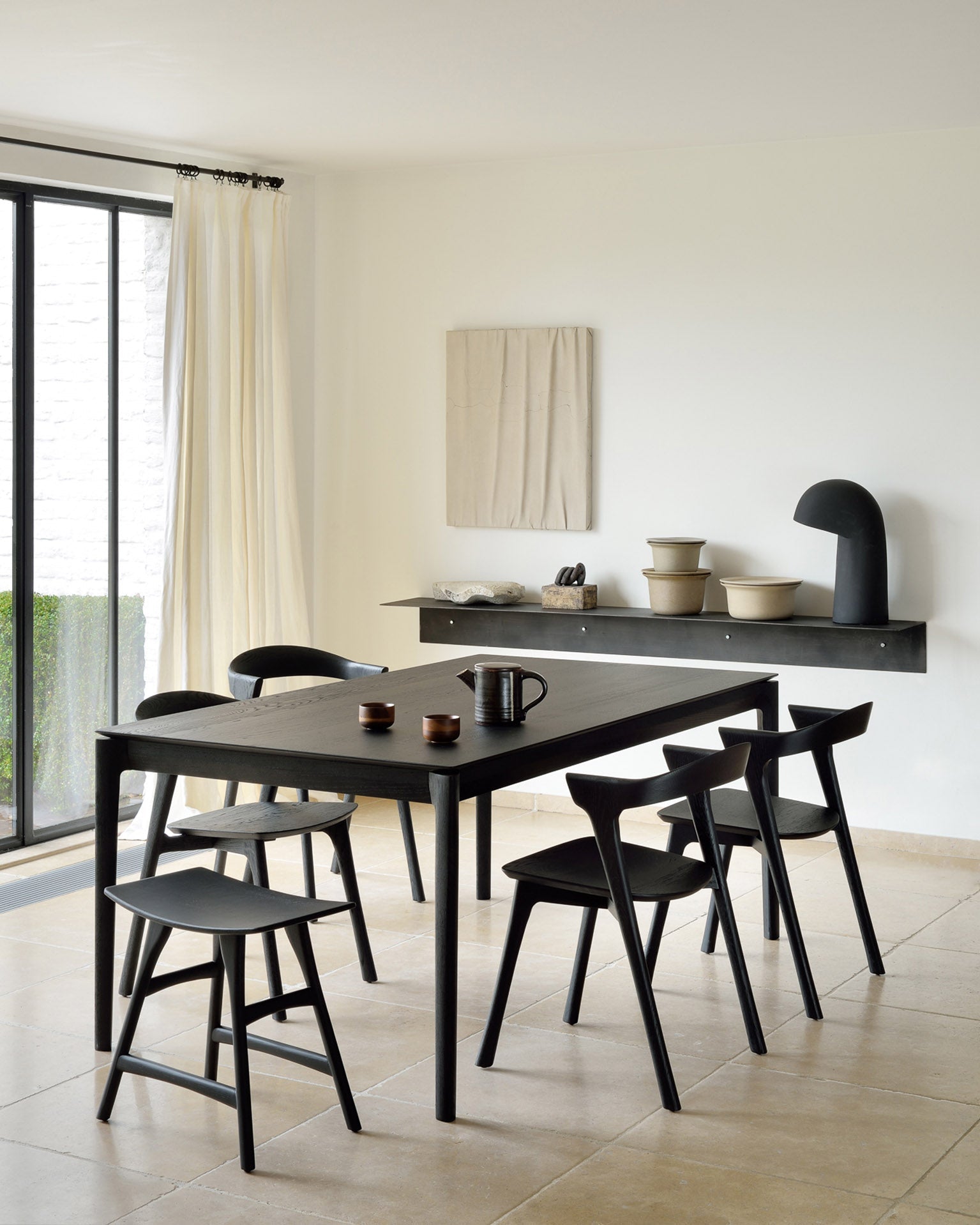 Osso stool - varnished oak - black White Cliff Studio Stool