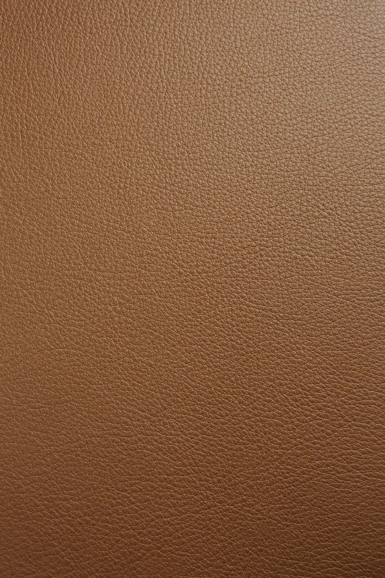 Osso stool - varnished oak - Cognac leather White Cliff Studio Stool