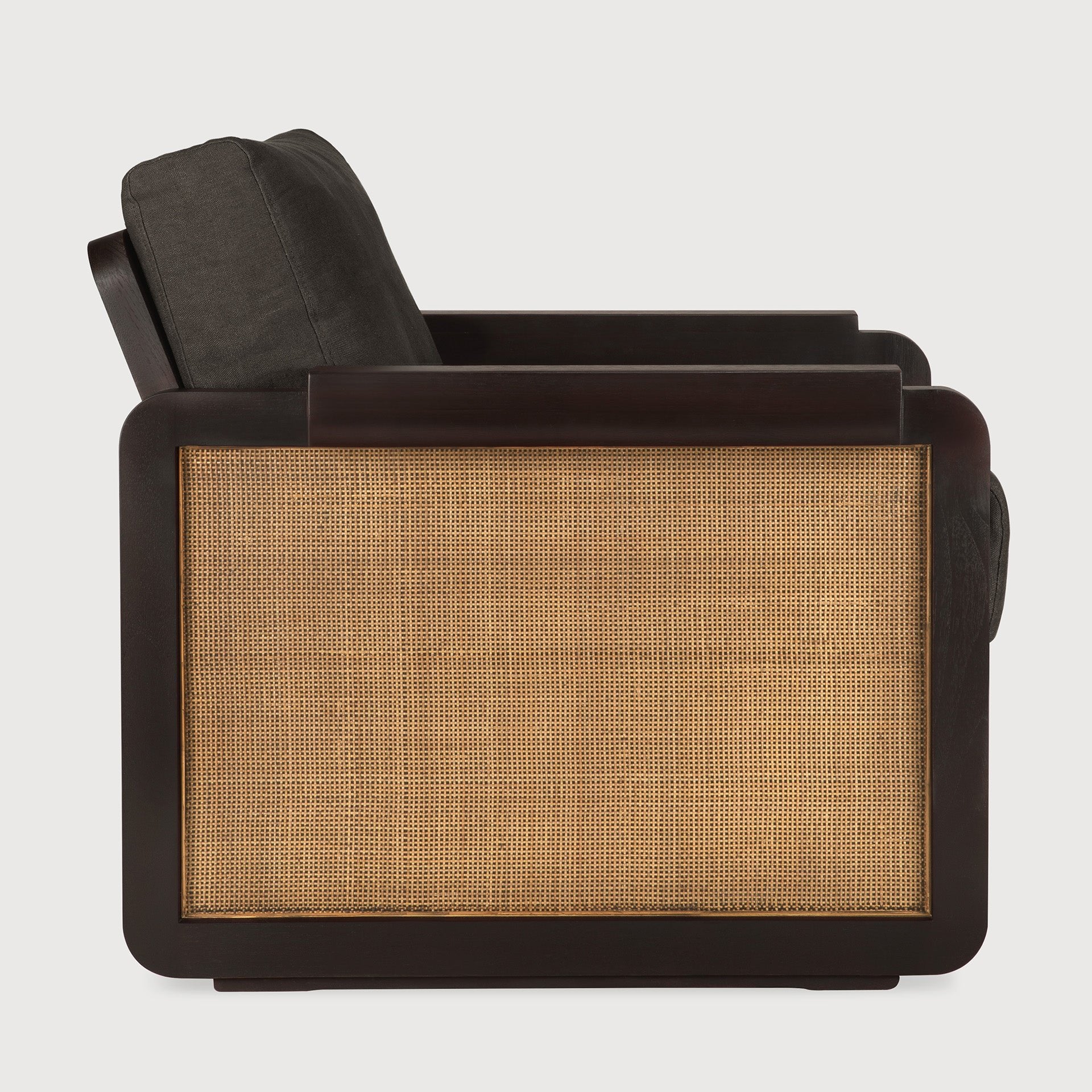 Panel lounge chair - varnished teak - dark brown - rattan Roasted - Grey linen White Cliff Studio Lounge Chair