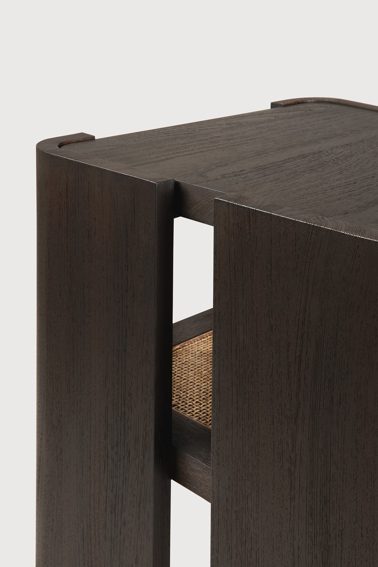 Panel side table - varnished teak - dark brown - rattan Roasted - square White Cliff Studio Side Table