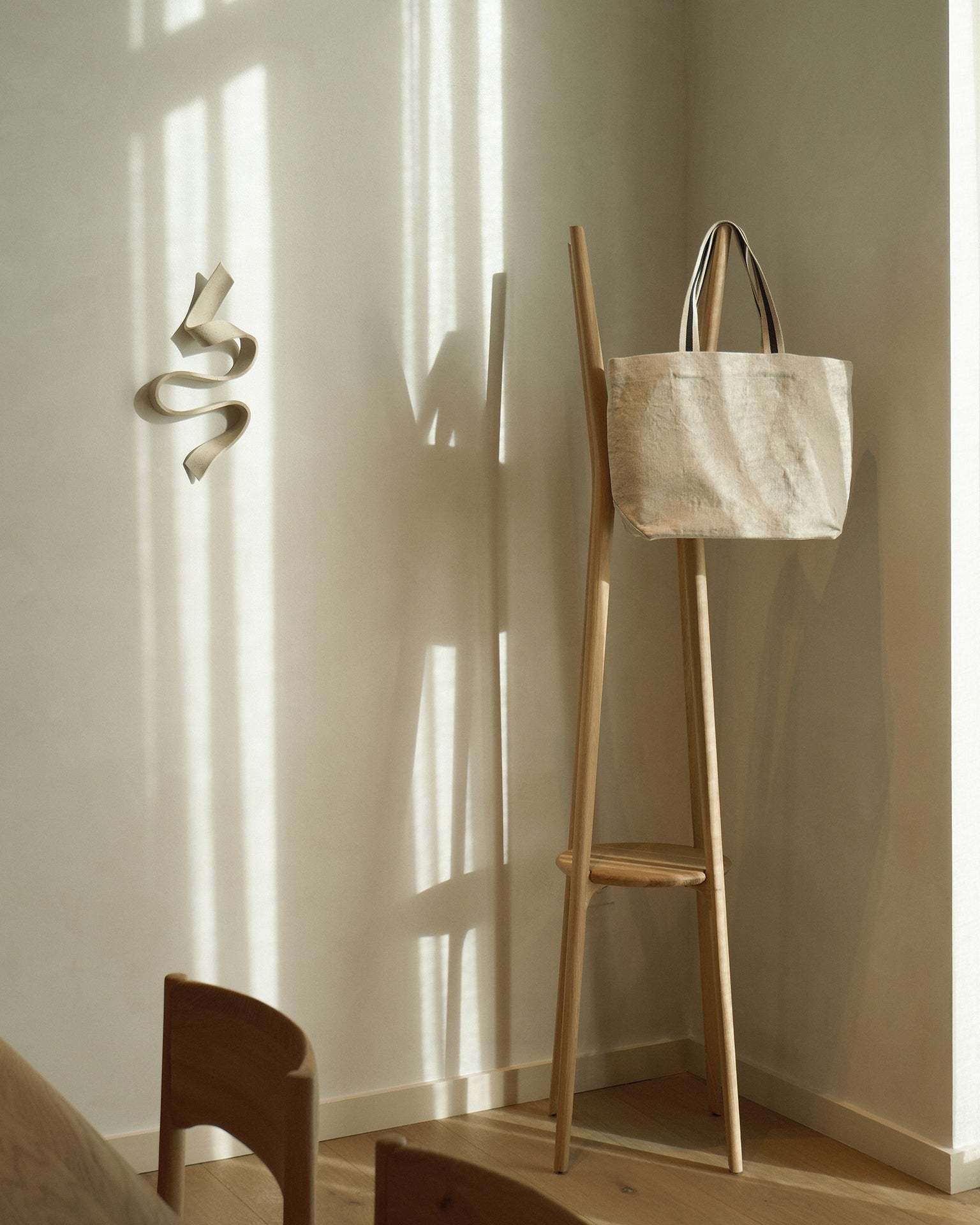 PI Coat Stand White Cliff Studio Coat Trees