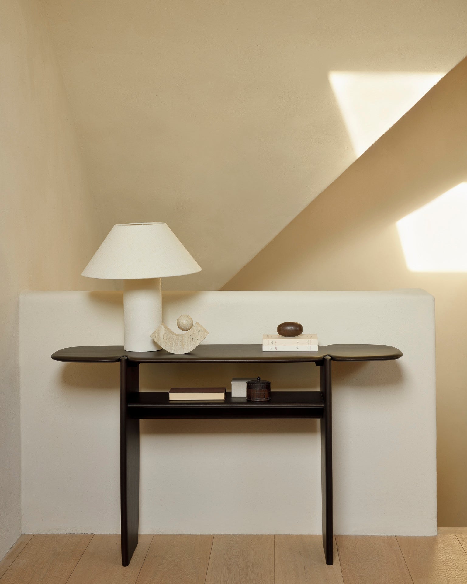 PI console - varnished mahogany - dark brown - 2 legs White Cliff Studio Console Table