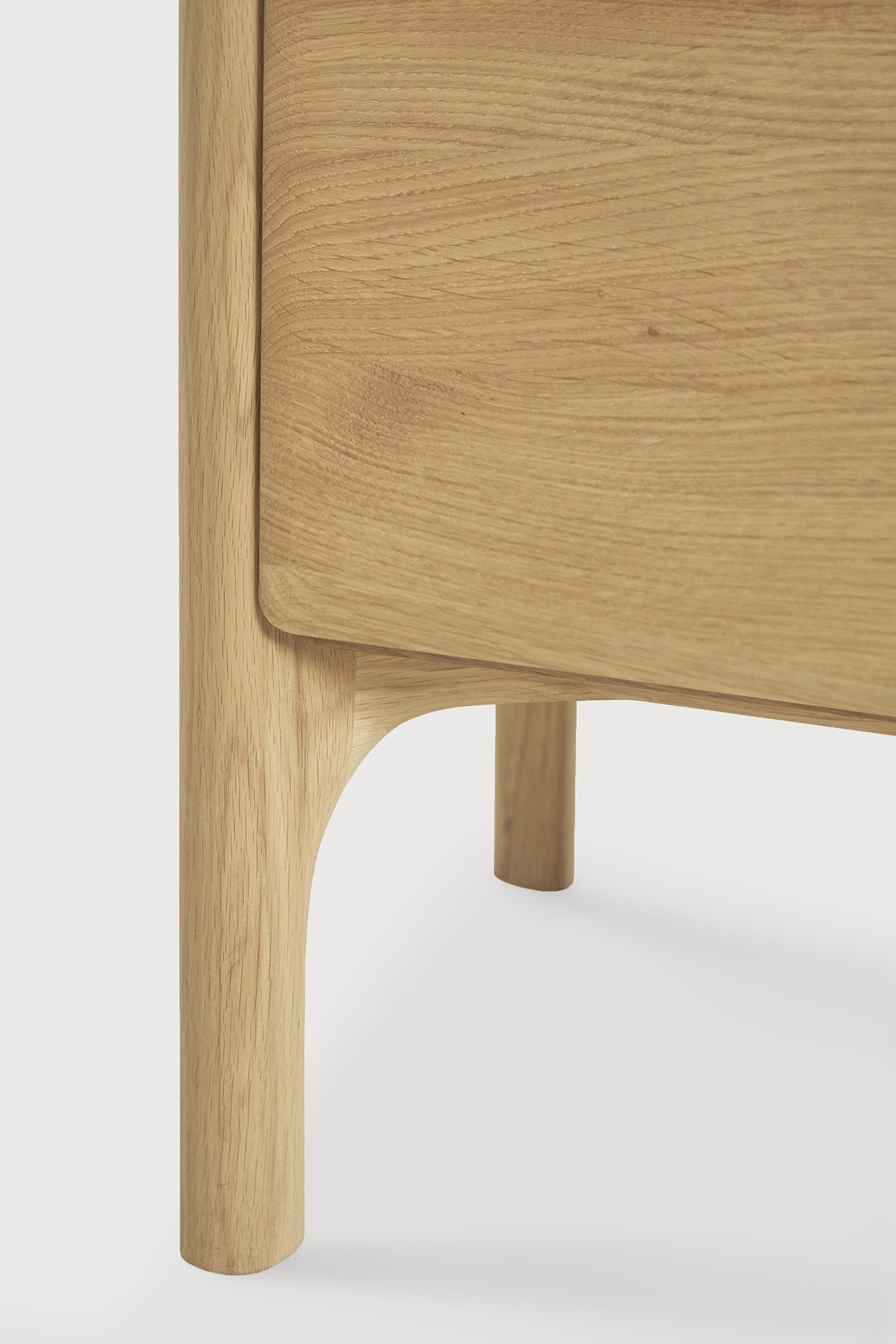 PI sideboard - oak - 4 doors White Cliff Studio Sideboard