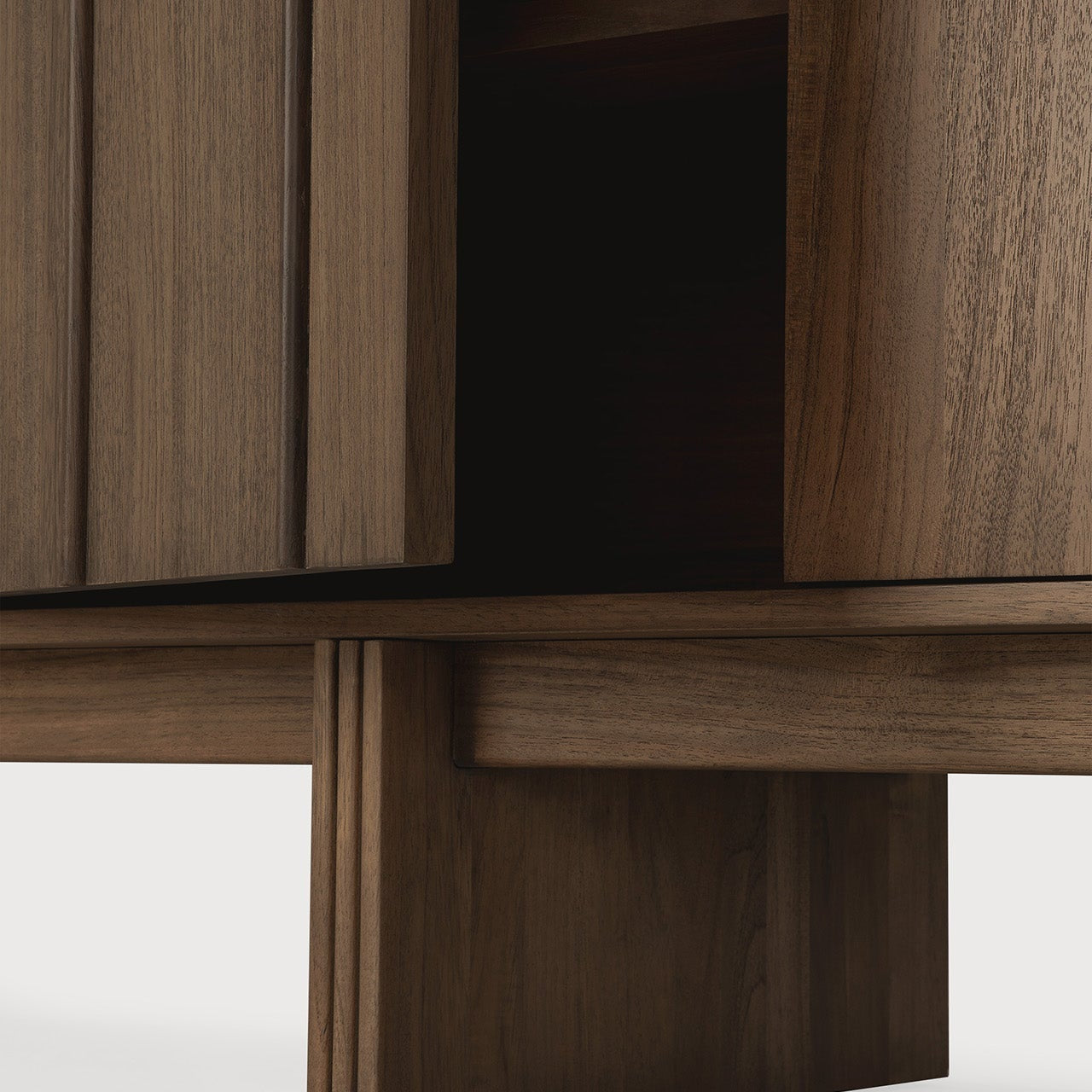 Pillar Sideboard White Cliff Studio Sideboard