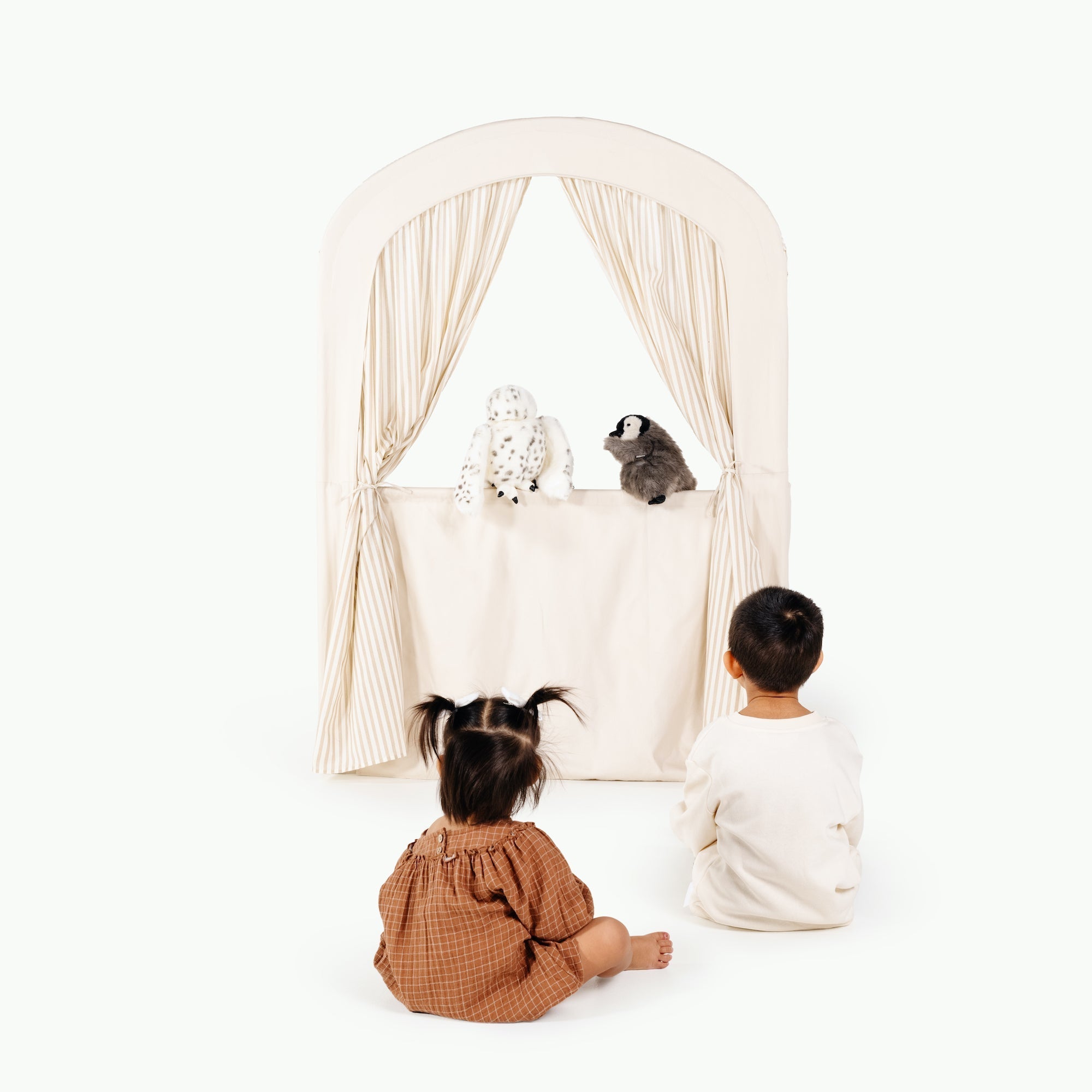 Play Theatre White Cliff Studio