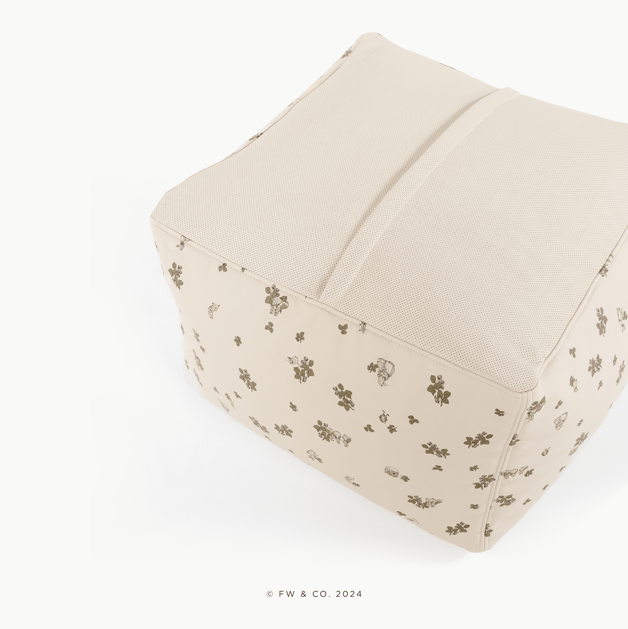 Pouf White Cliff Studio Pouf