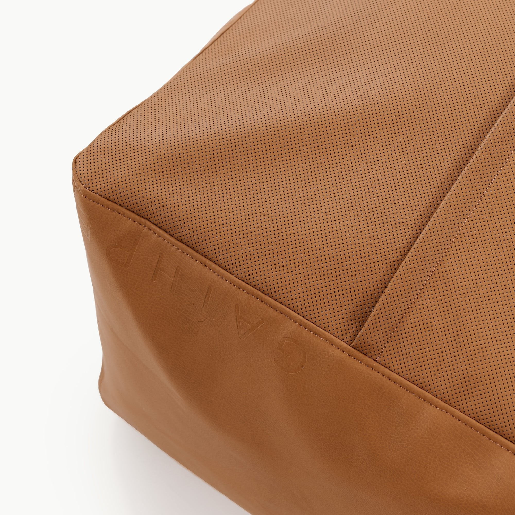 Pouf White Cliff Studio Pouf