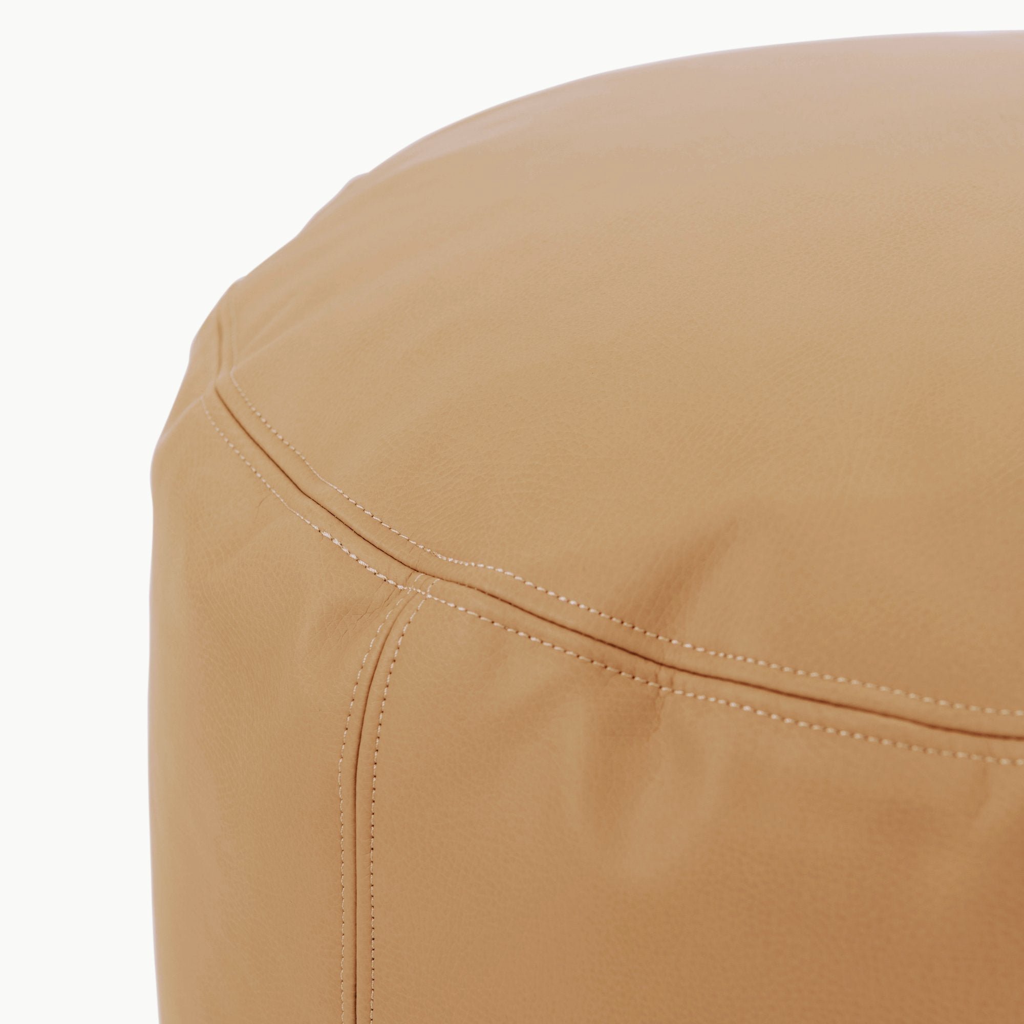 Pouf White Cliff Studio Pouf