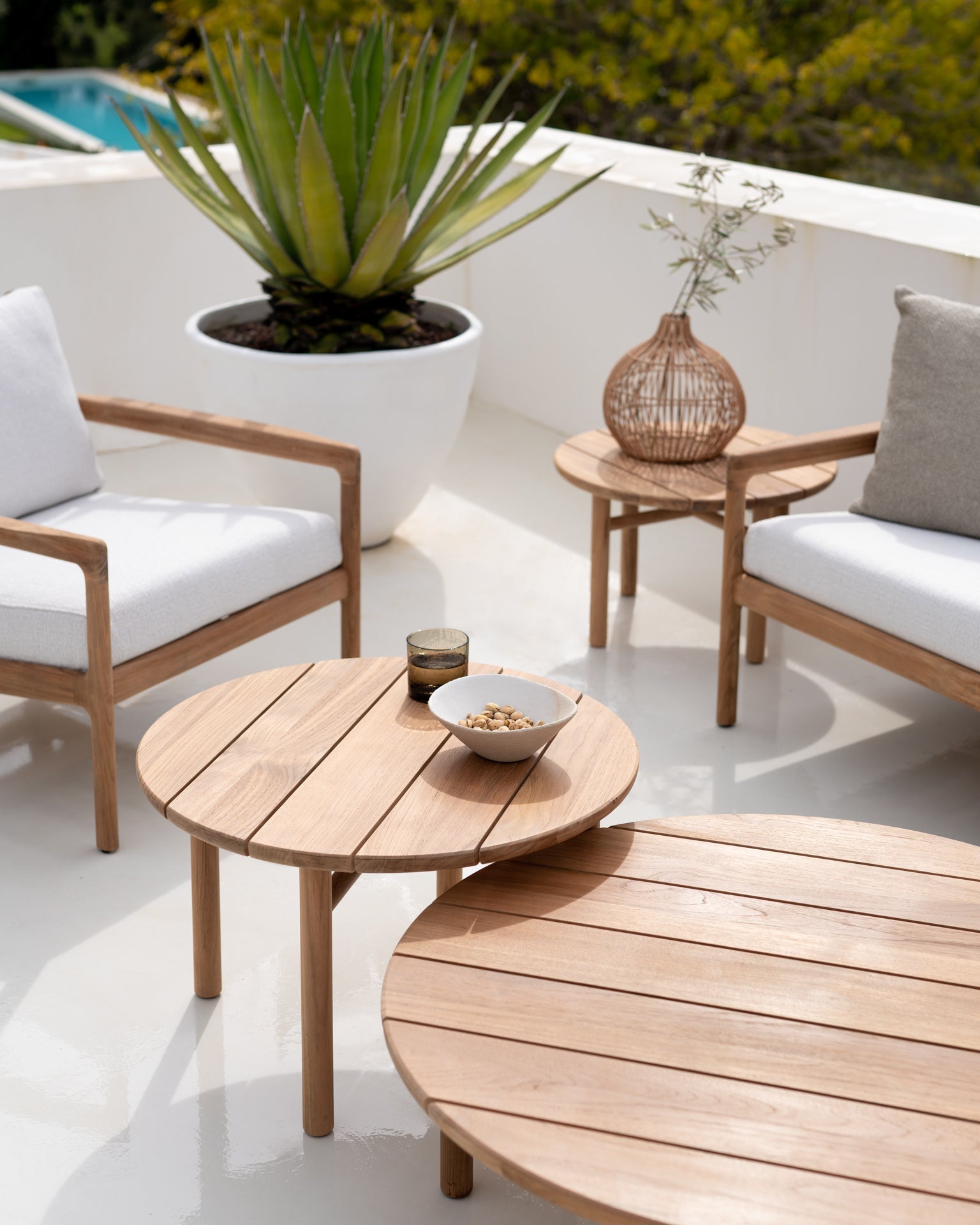 Quatro outdoor side table - teak - round White Cliff Studio Outdoor Side Table