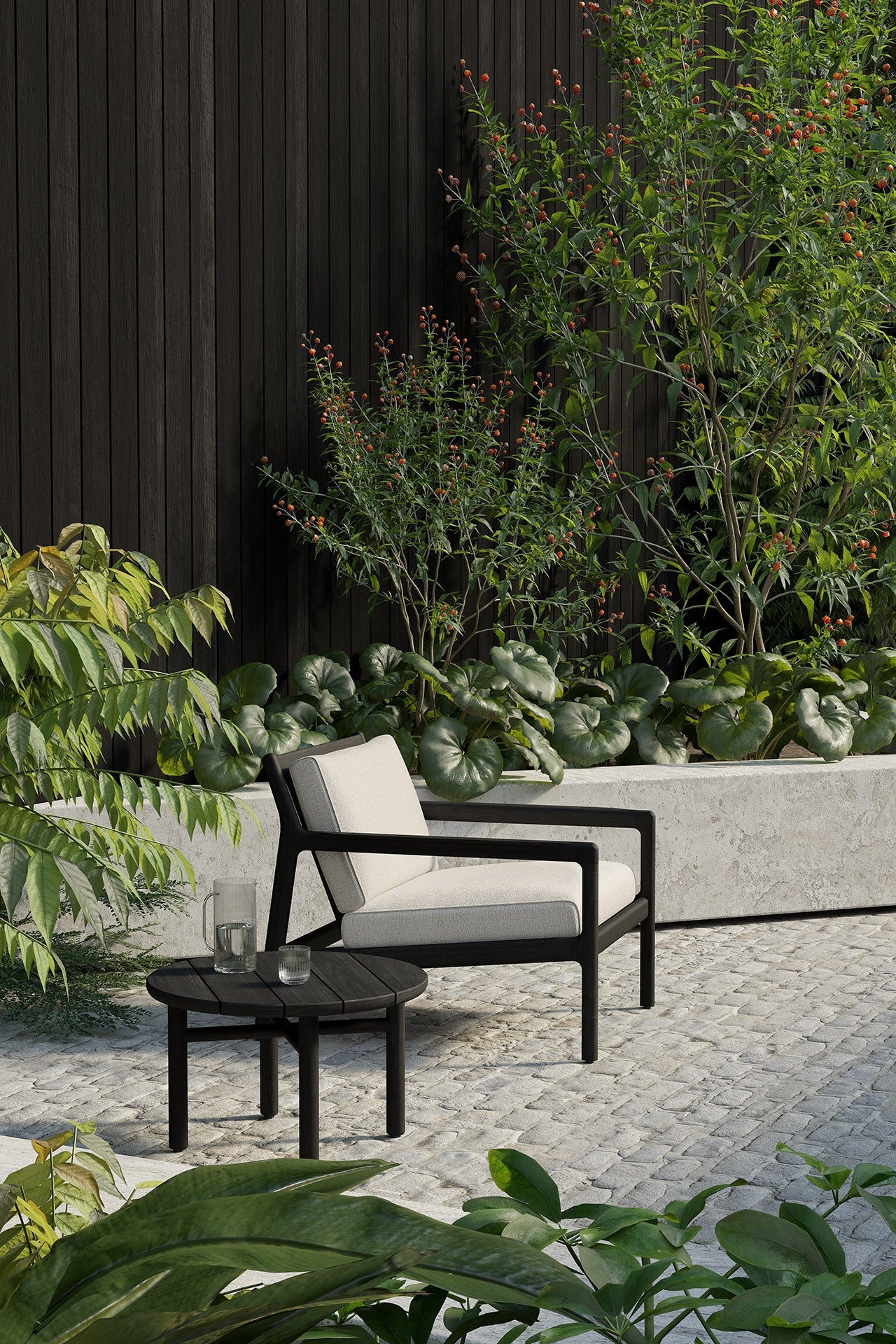 Quatro outdoor side table - varnished teak - black - round White Cliff Studio Outdoor Side Table