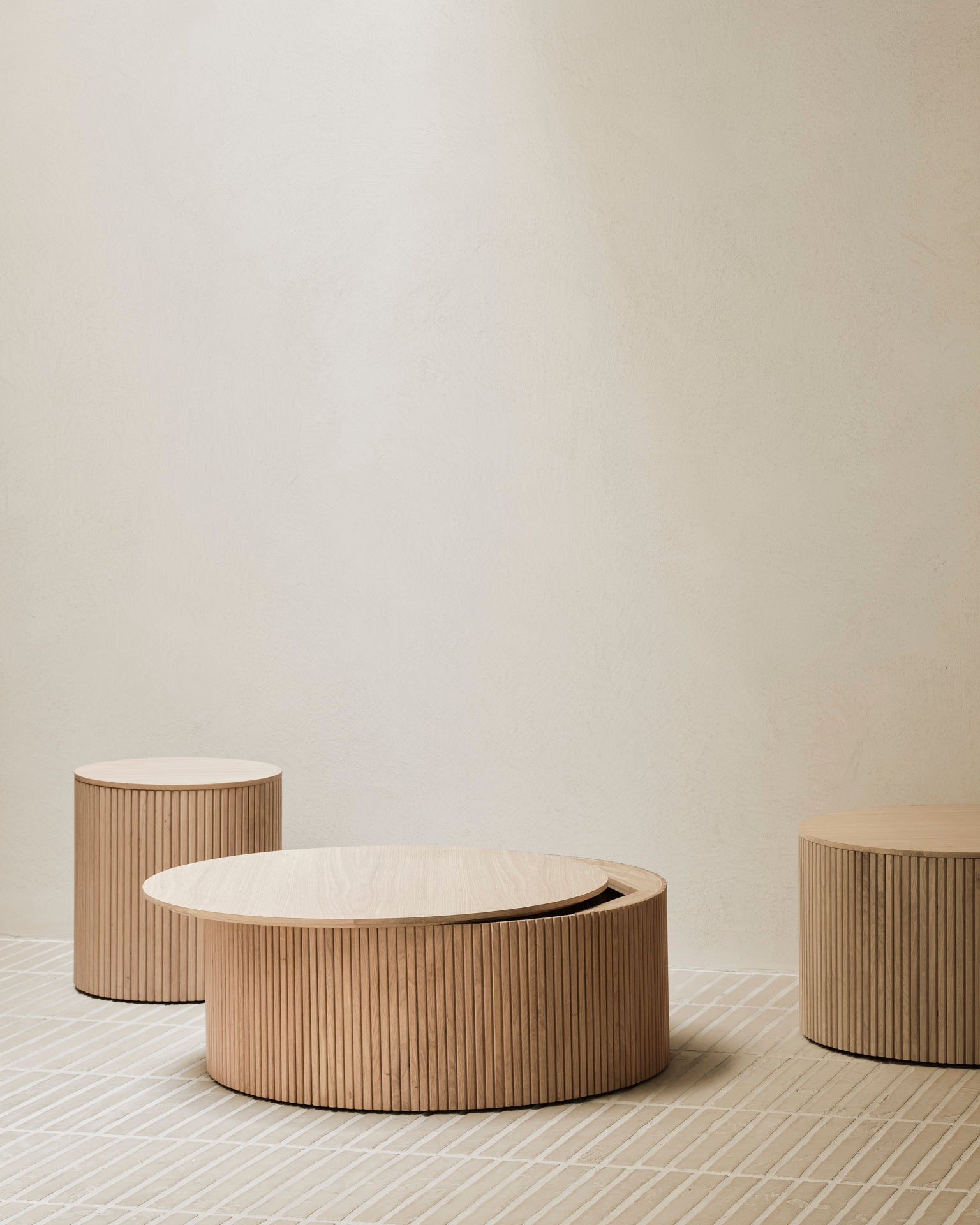 Roller Max coffee table - oak - round - removable cover White Cliff Studio COFFEE TABLE