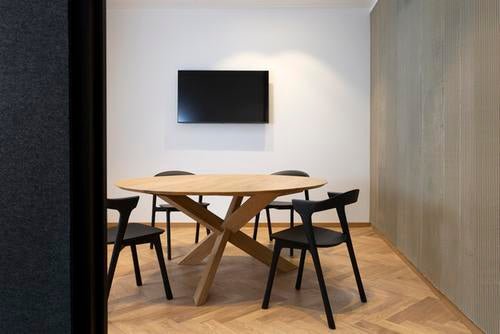 Roller Max dining table - oak - round White Cliff Studio Dining Table