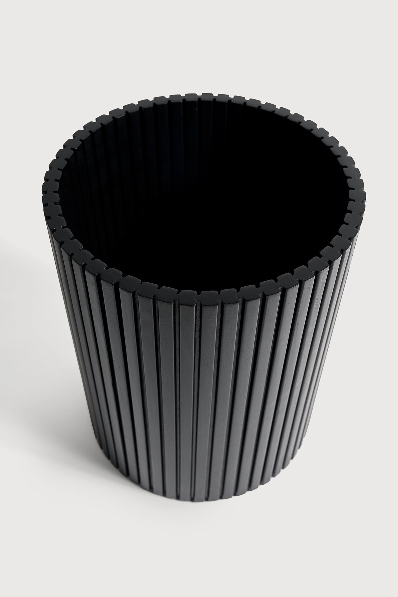 Roller Max paper basket - varnished mahogany - black White Cliff Studio Trash can