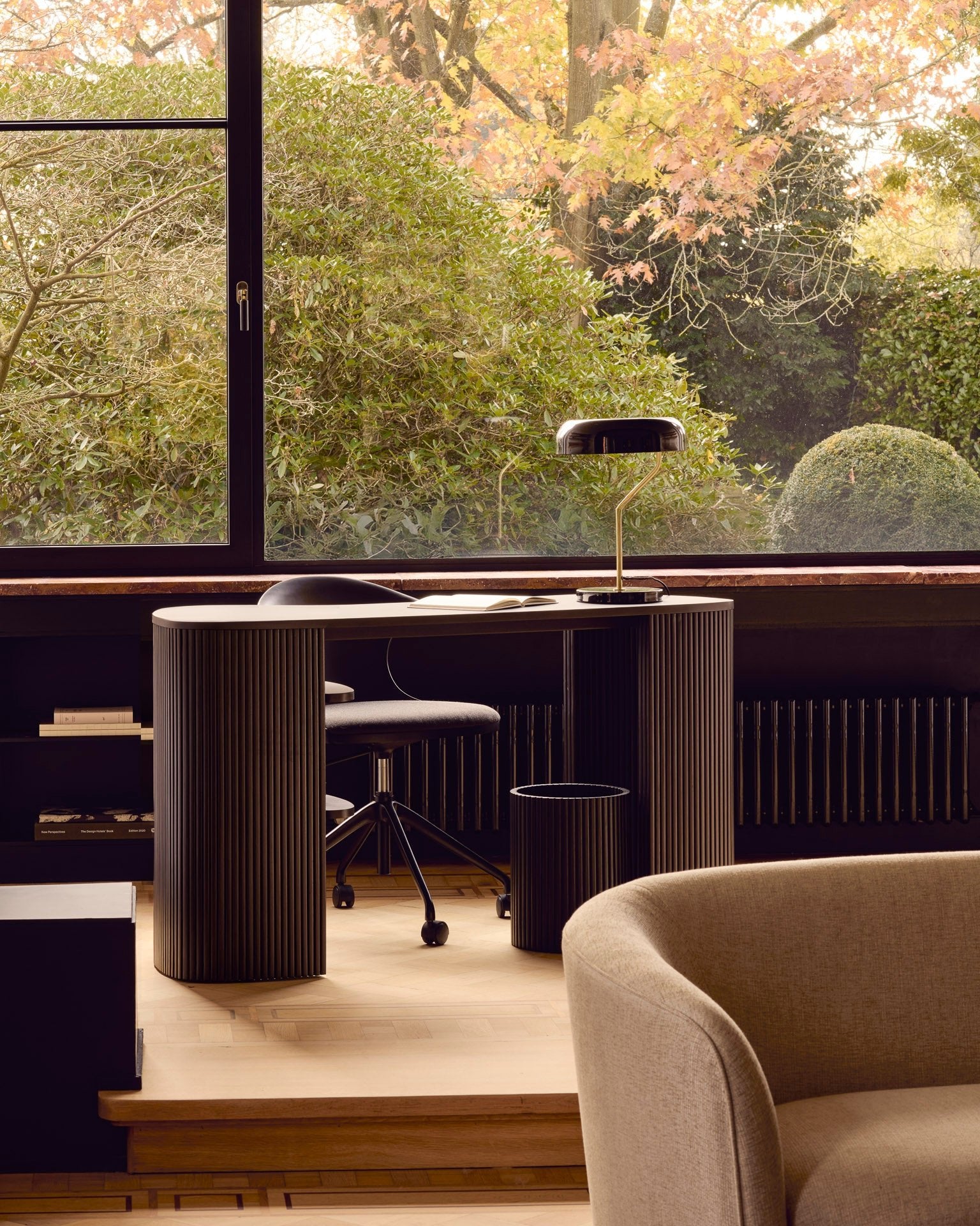 Roller Max paper basket - varnished mahogany - black White Cliff Studio Trash can