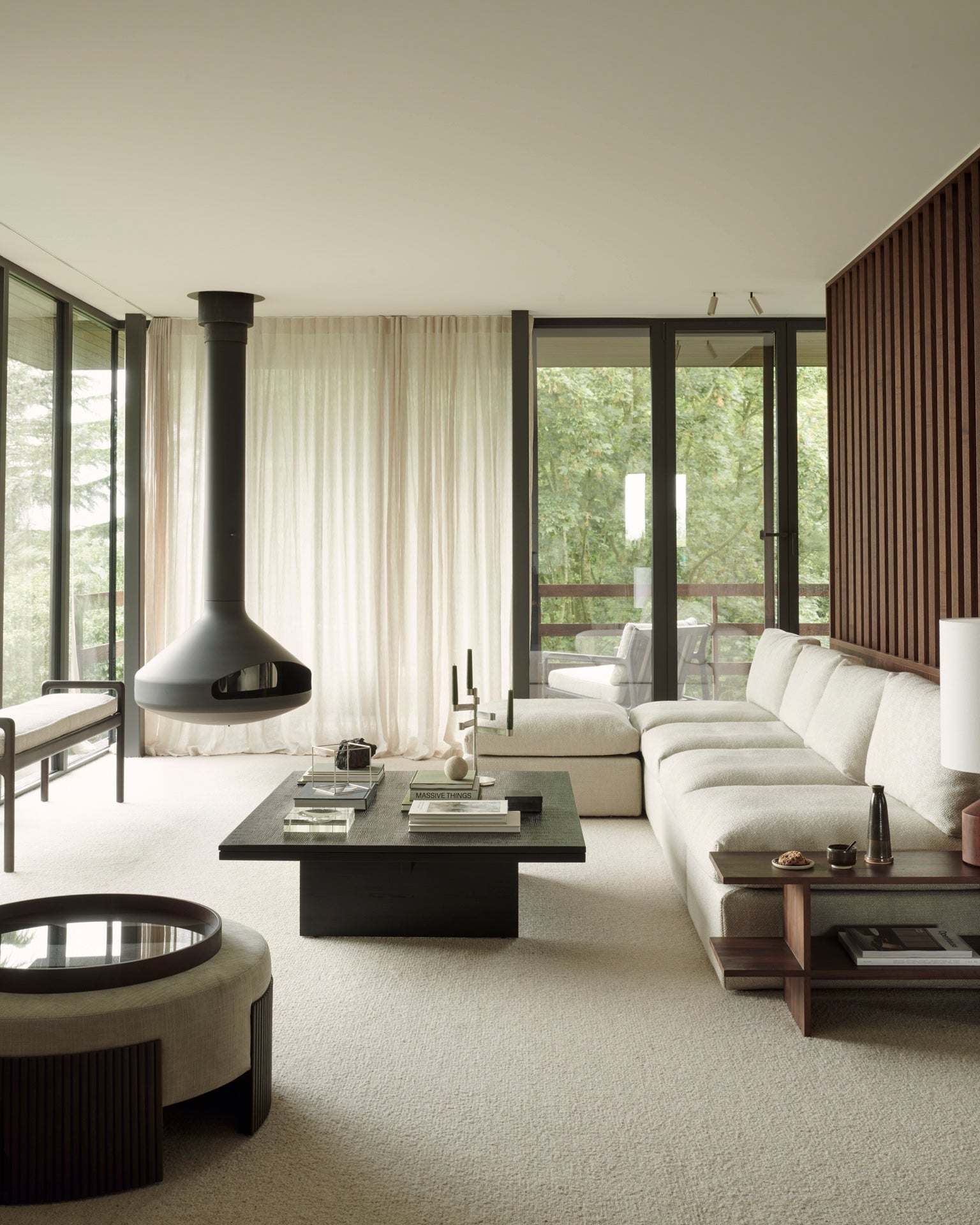 Roller Max pouf - varnished mahogany - dark brown - Rice fabric White Cliff Studio Ottoman