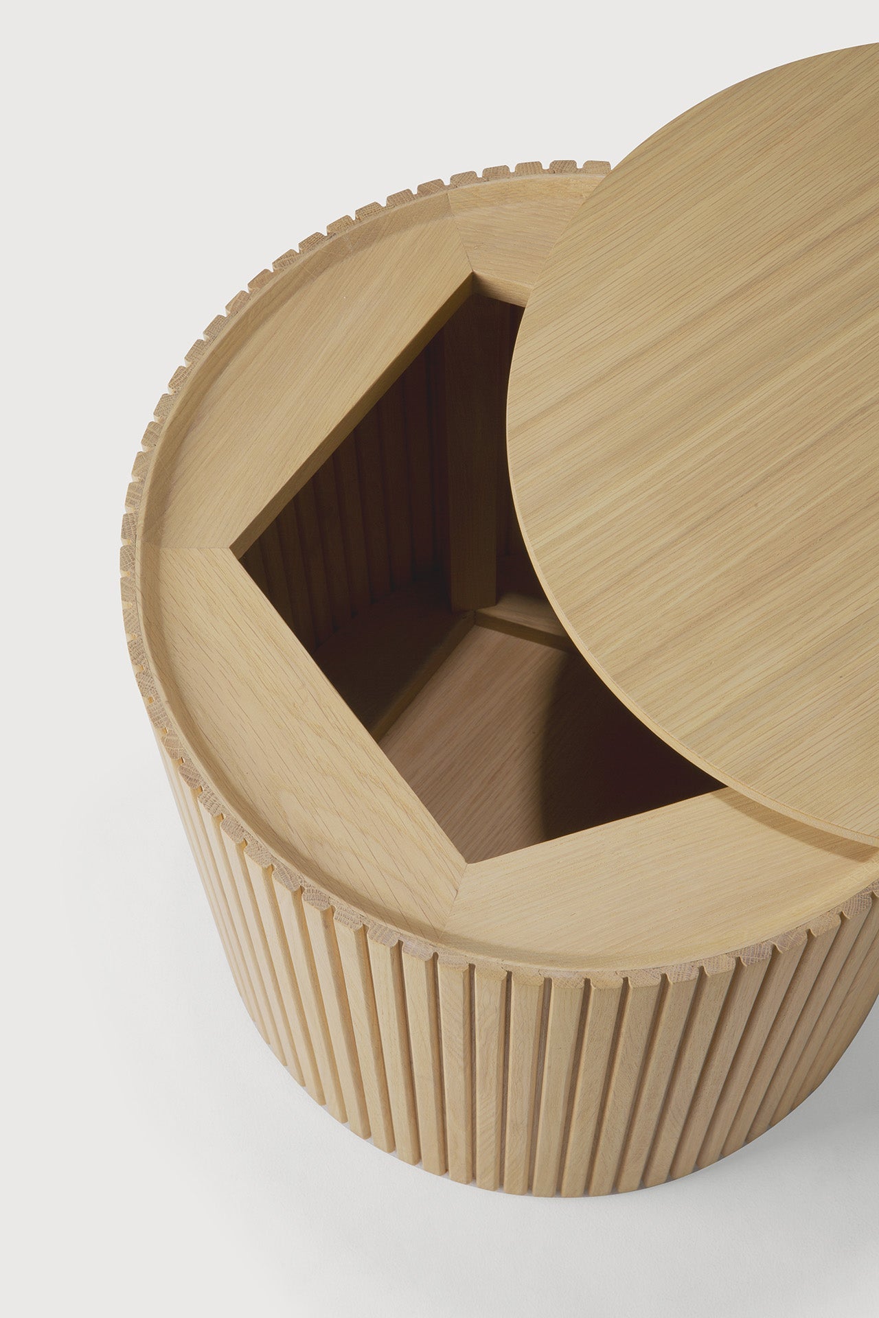 Roller Max side table - oak - round - removable cover White Cliff Studio Side Table