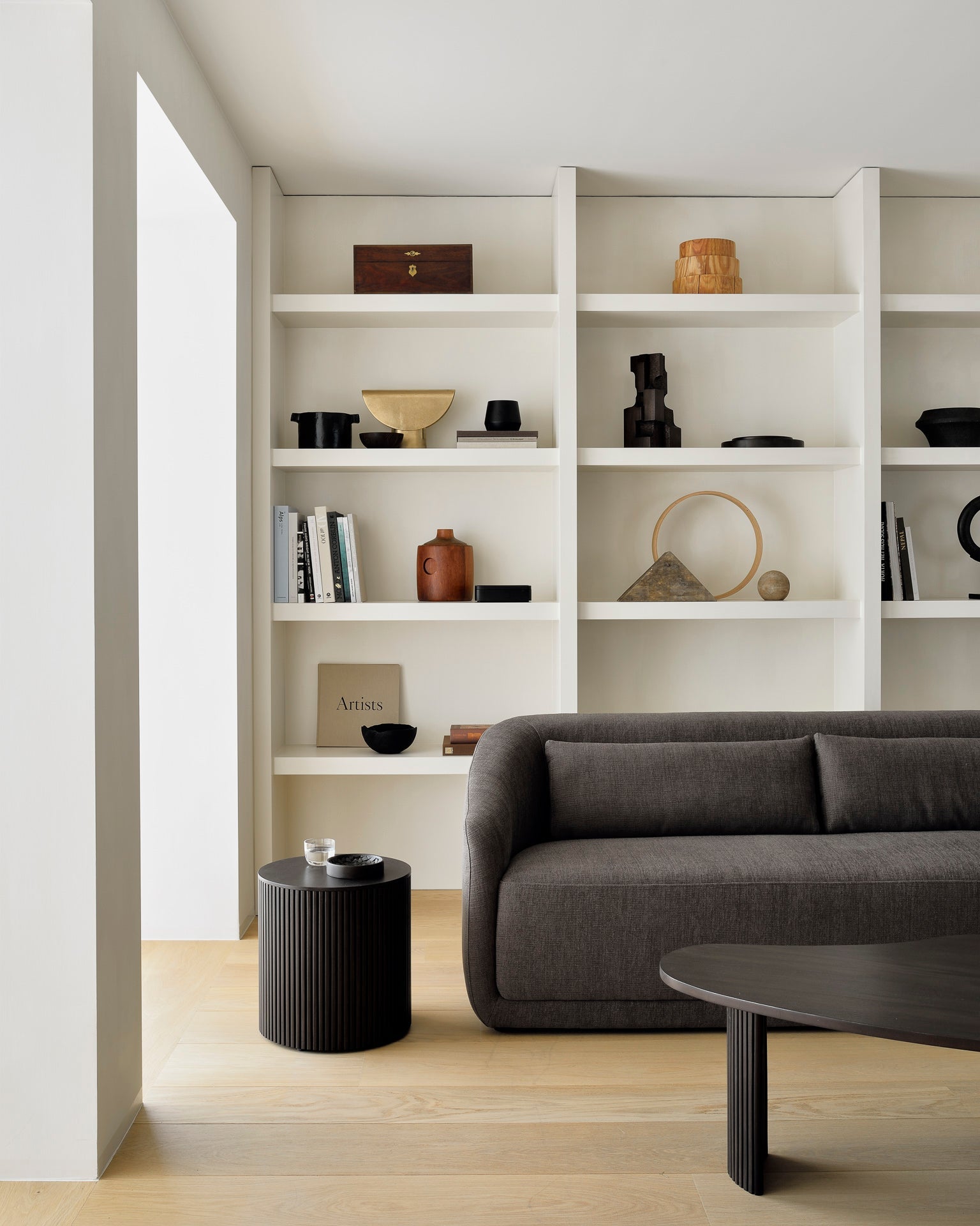 Roller Max side table - varnished mahogany - dark brown - round - removable cover White Cliff Studio Side Table