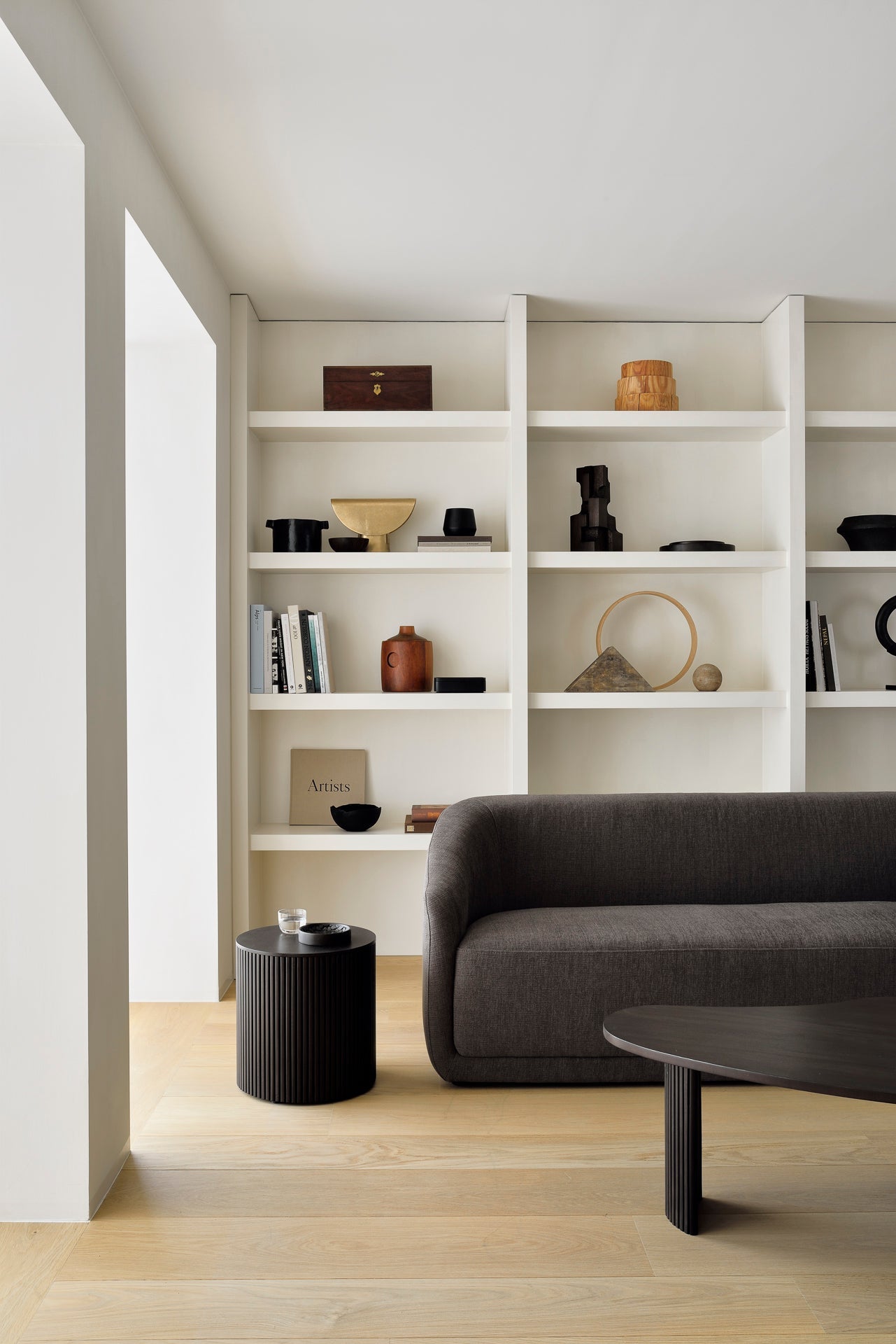 Roller Max side table - varnished mahogany - dark brown - round - removable cover White Cliff Studio Side Table