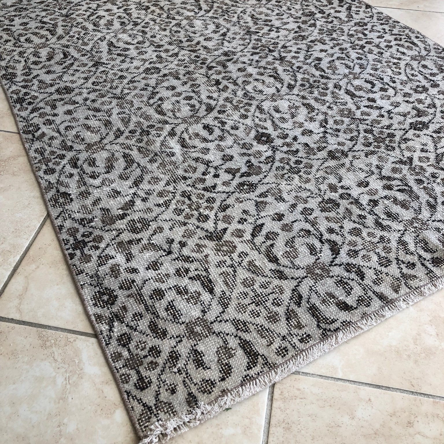 Rosalie 4x6 Vintage Neutral Turkish Rug