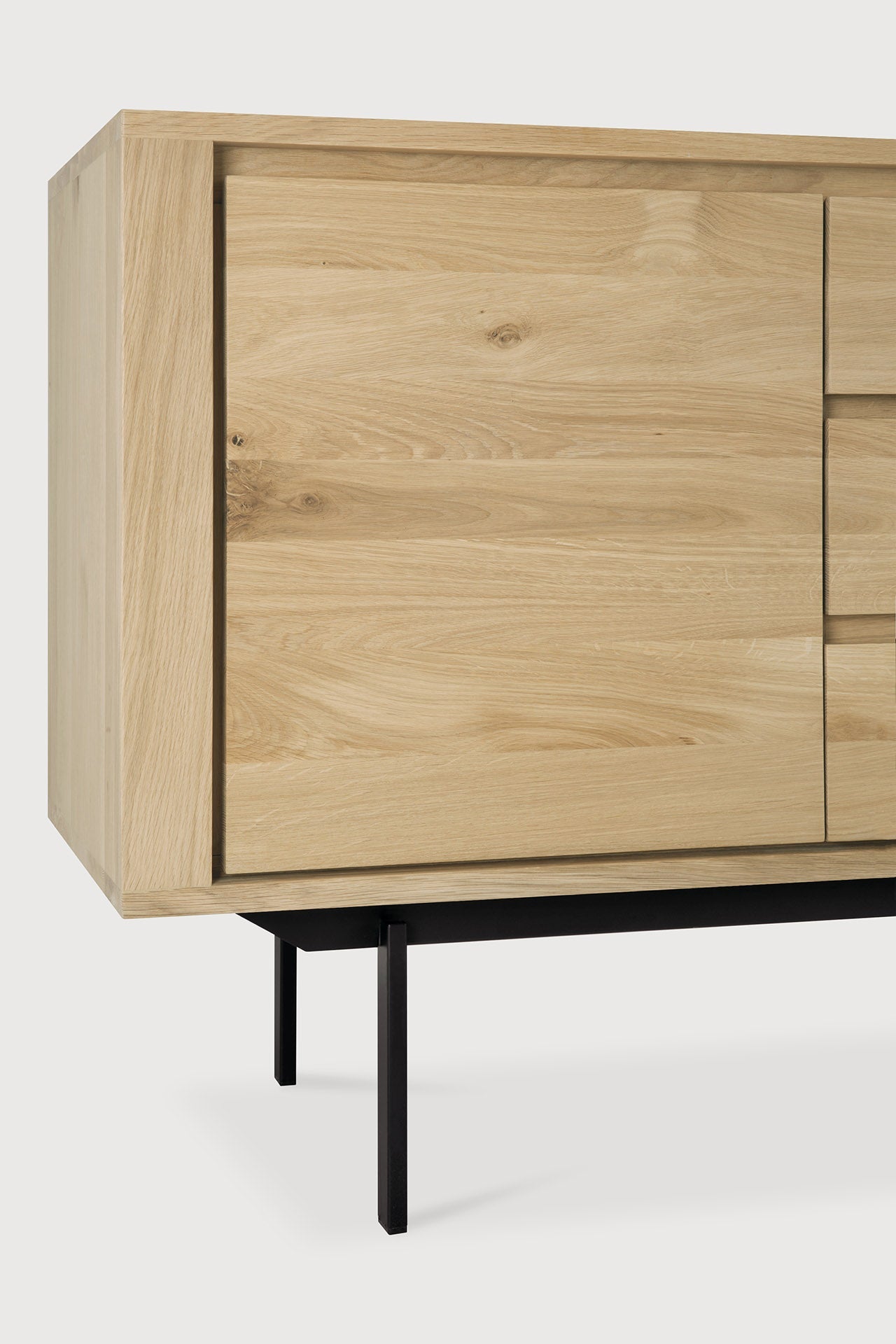 Shadow sideboard - oak - 1 door - 3 drawers White Cliff Studio Sideboard