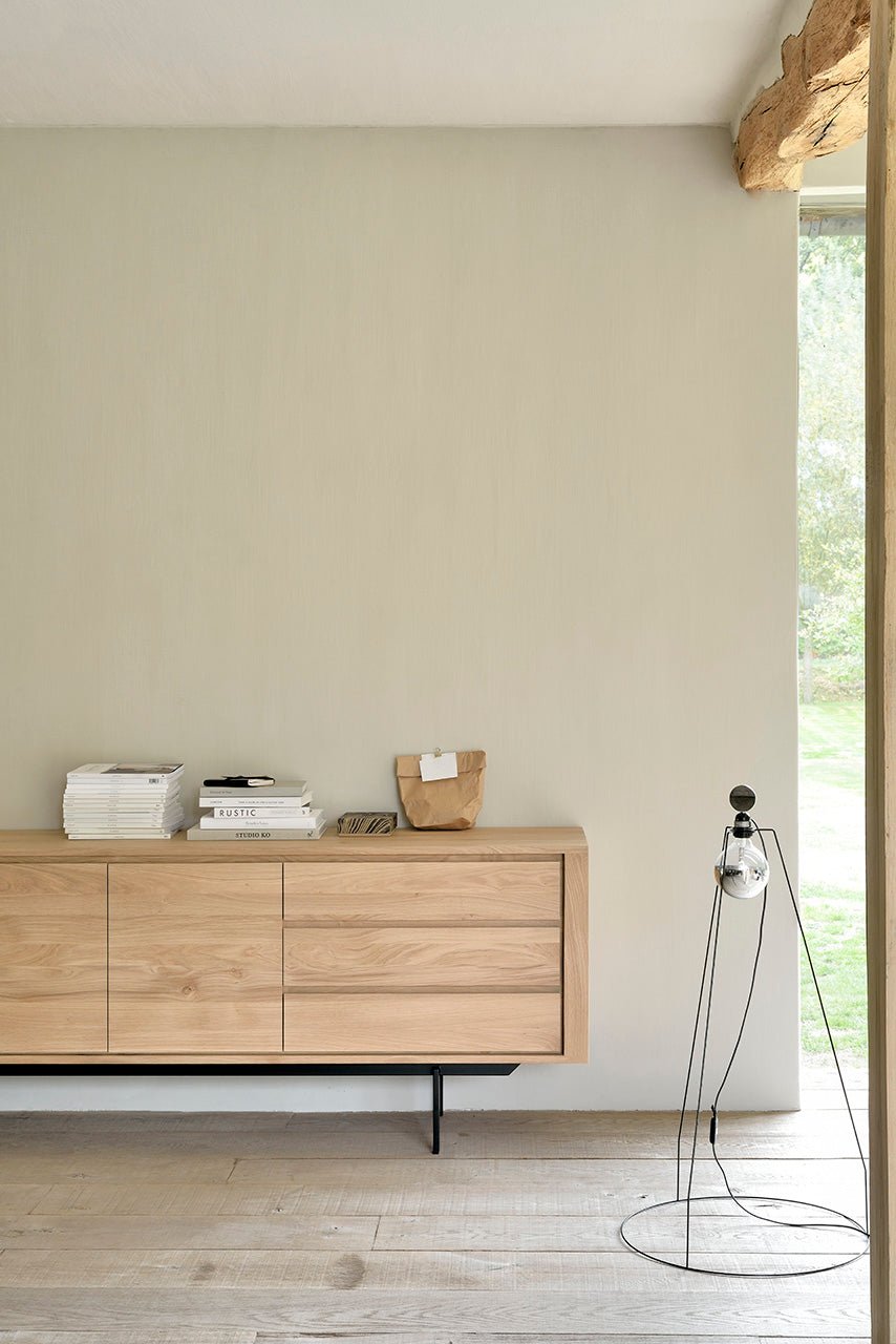 Shadow sideboard - oak - 2 doors - 3 drawers White Cliff Studio Sideboard