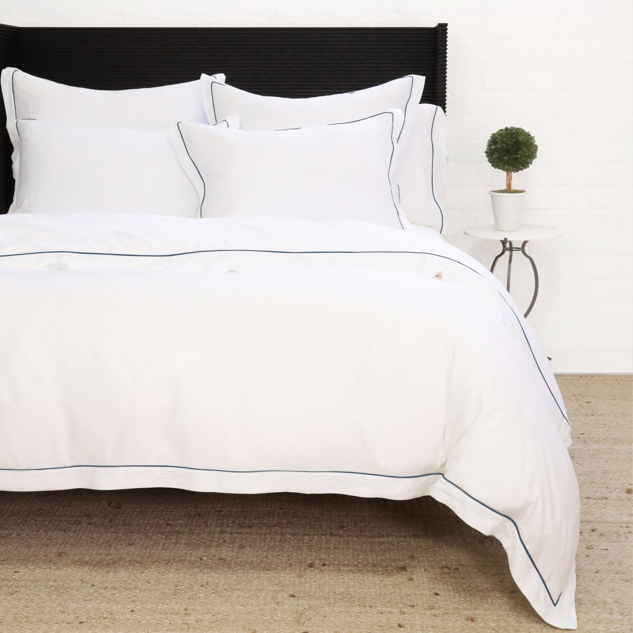 Sheena Bamboo Sateen Duvet Cover Set White Cliff Studio Duvet Sets