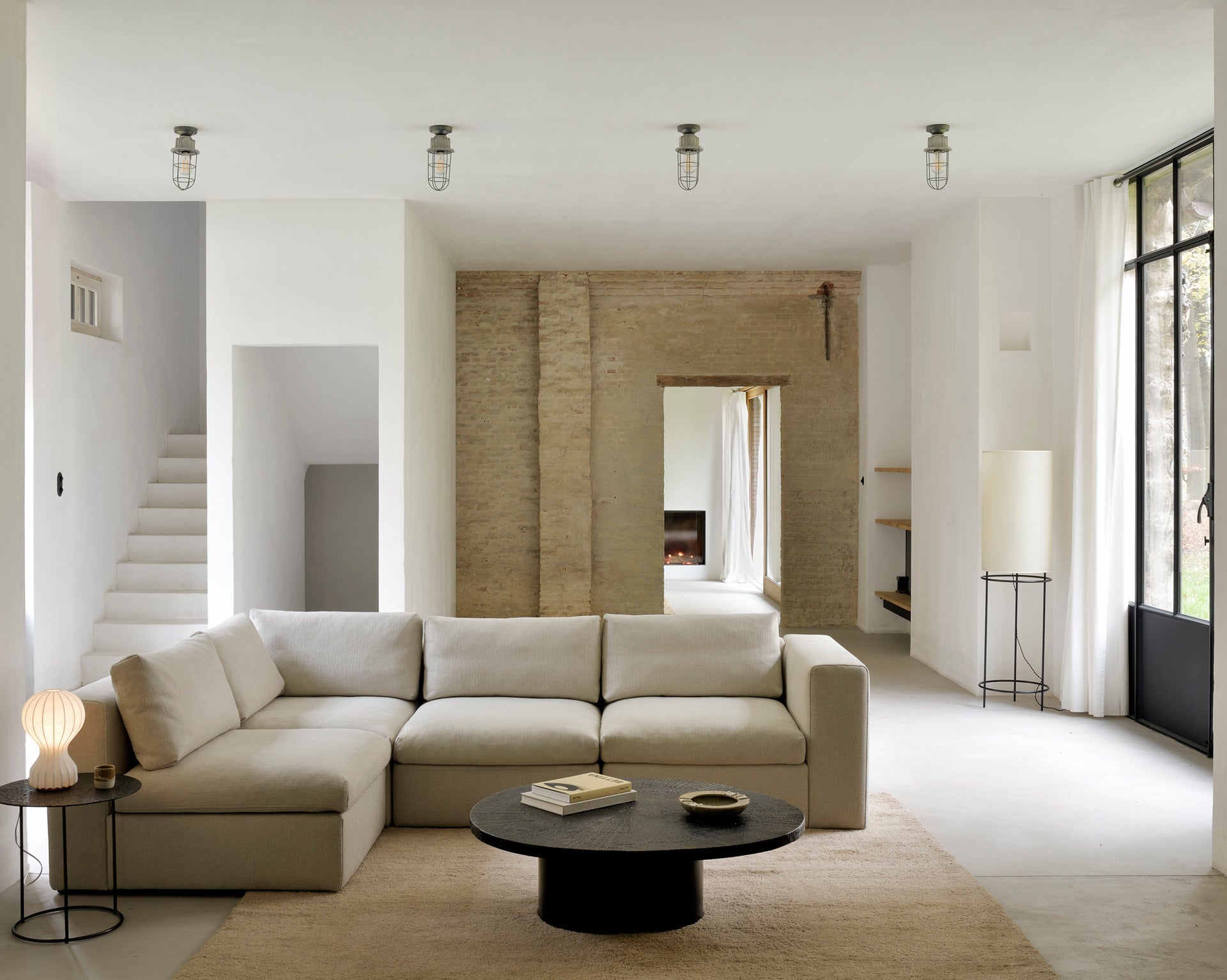 Slice coffee table - varnished Minerals - Ray Whisky - oval White Cliff Studio COFFEE TABLE