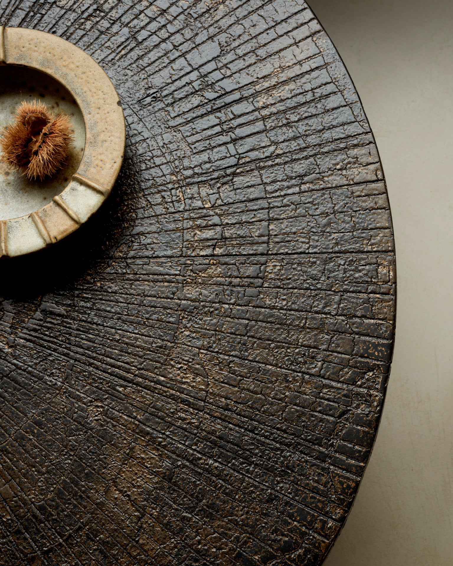 Slice coffee table - varnished Minerals - Ray Whisky - oval White Cliff Studio COFFEE TABLE