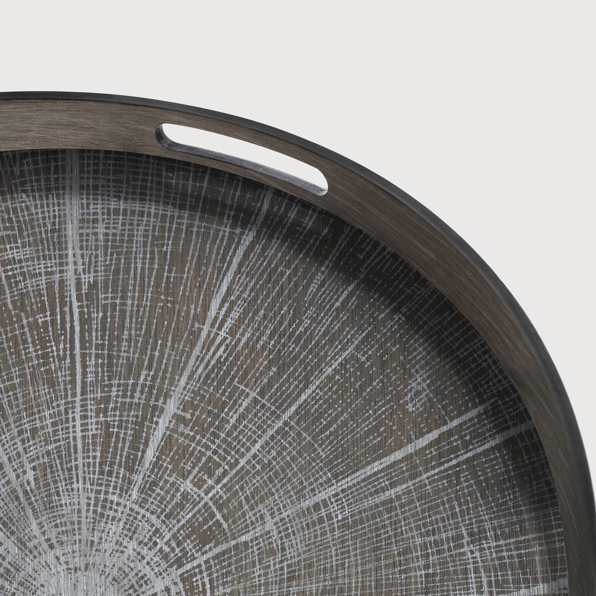 Slice tray - varnished wood - White - round - S White Cliff Studio Trays