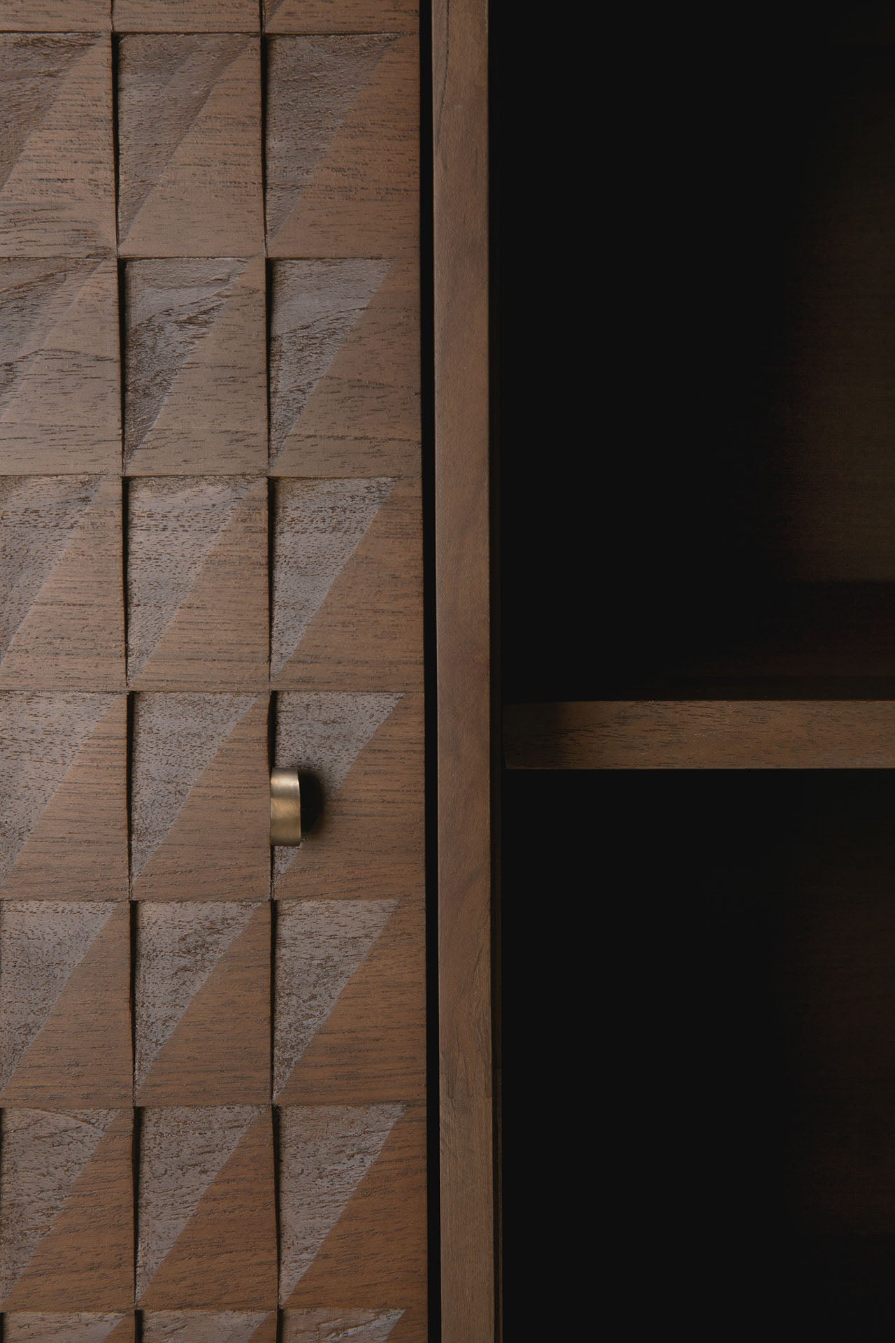 Sono sideboard - varnished teak - light brown - 2 doors - 3 drawers White Cliff Studio Sideboard