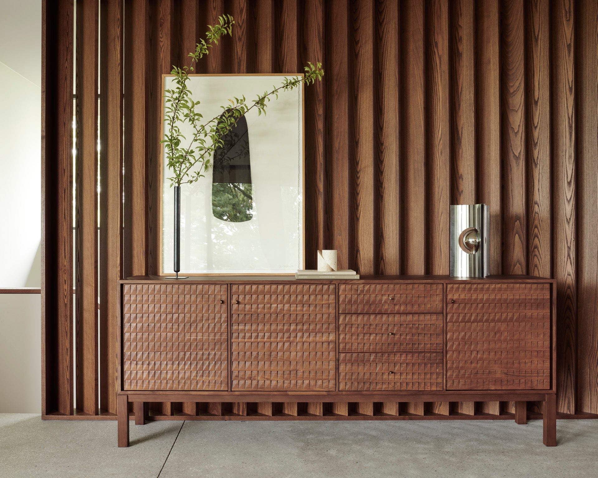 Sono sideboard - varnished teak - light brown - 3 doors - 3 drawers White Cliff Studio Sideboard