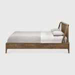 Spindle Bed White Cliff Studio Beds