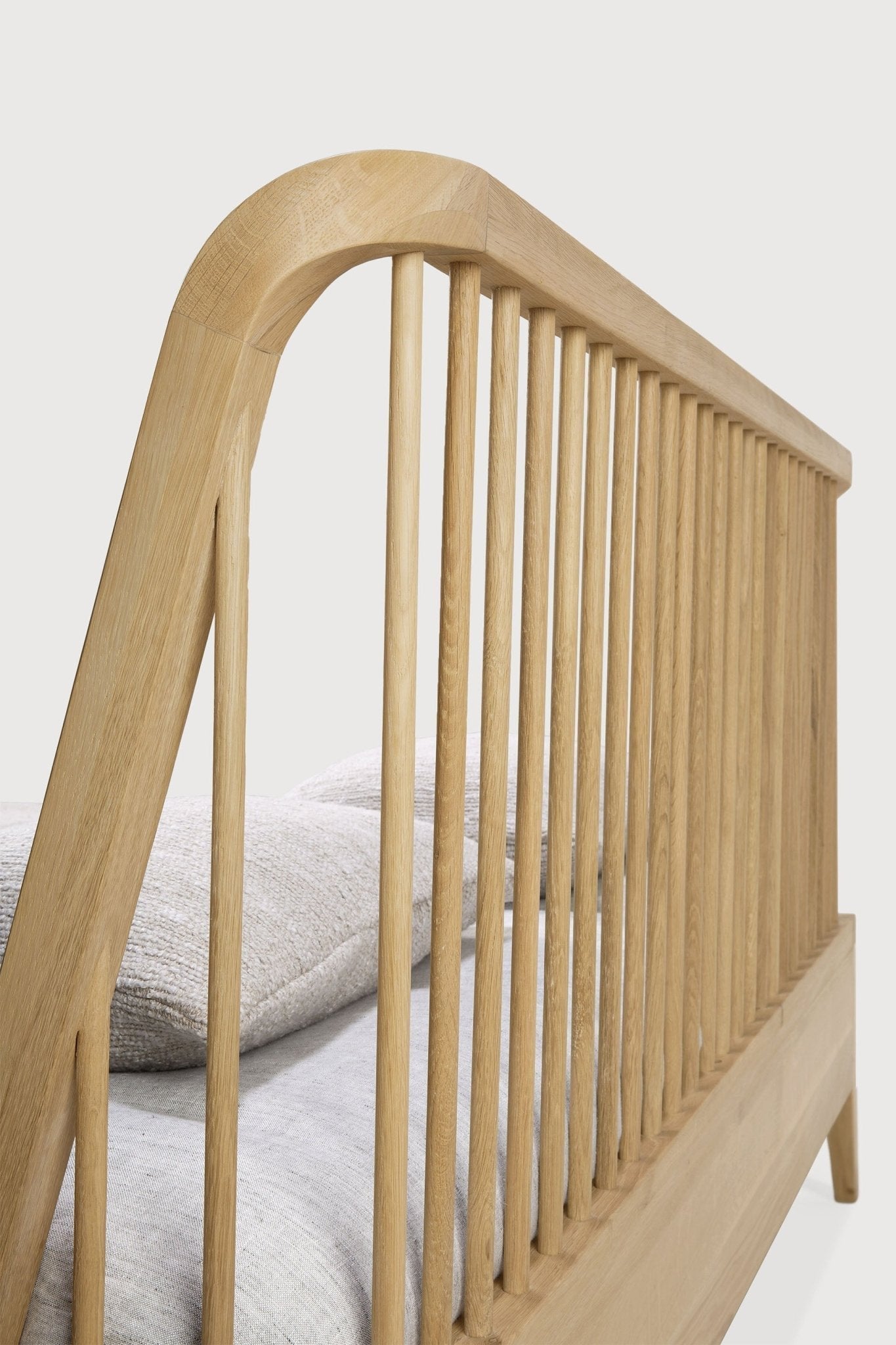 Spindle Bed White Cliff Studio Beds