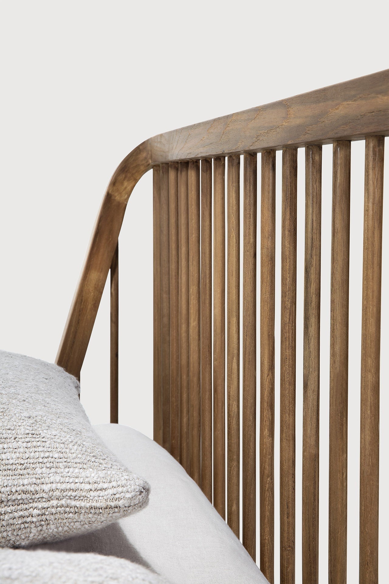 Spindle Bed White Cliff Studio Beds