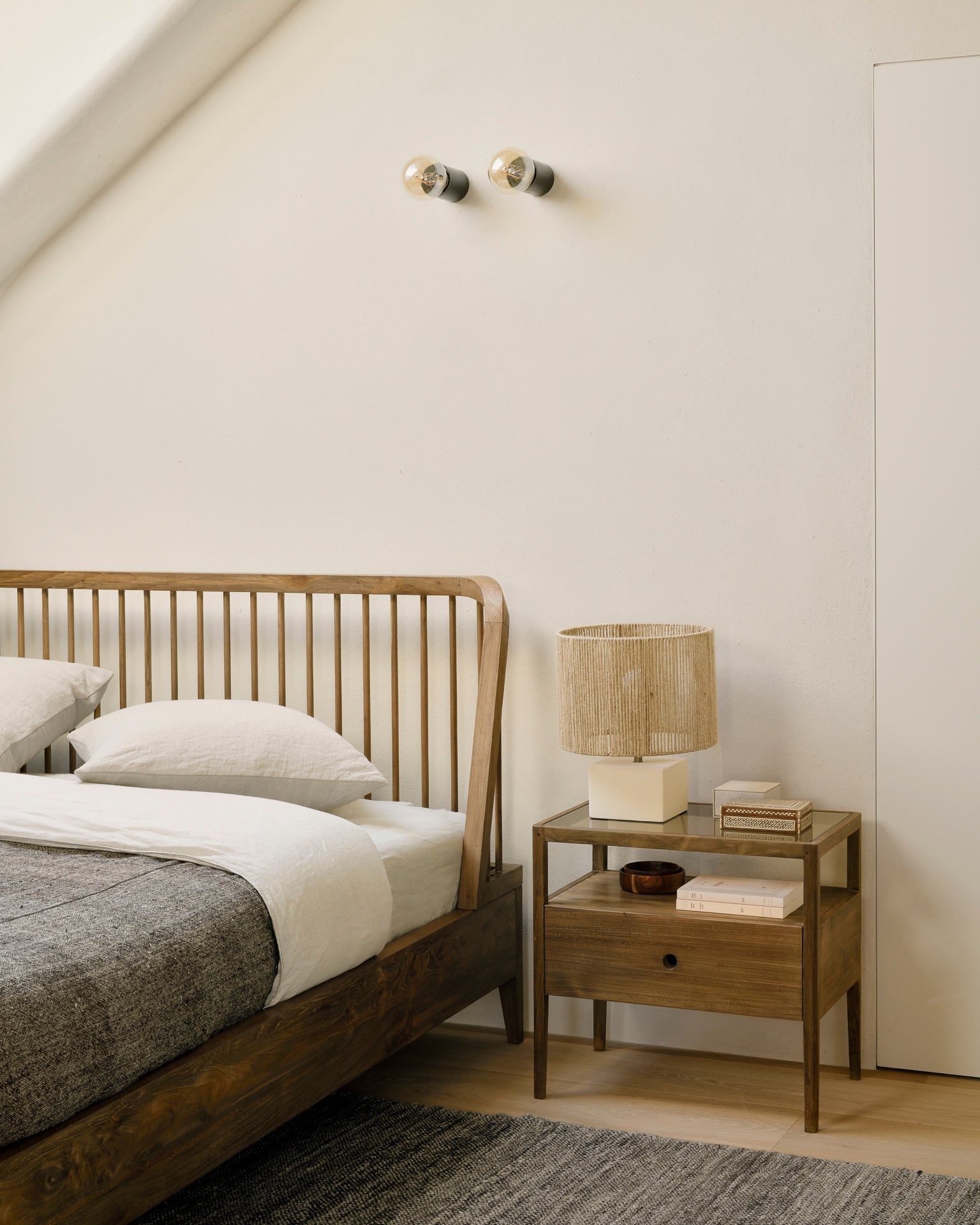 Spindle bed - reclaimed teak - US Queen - with slats White Cliff Studio Queen Bed Frame