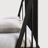 Spindle bed - varnished oak - black - US King - with slats White Cliff Studio King Bed Frame