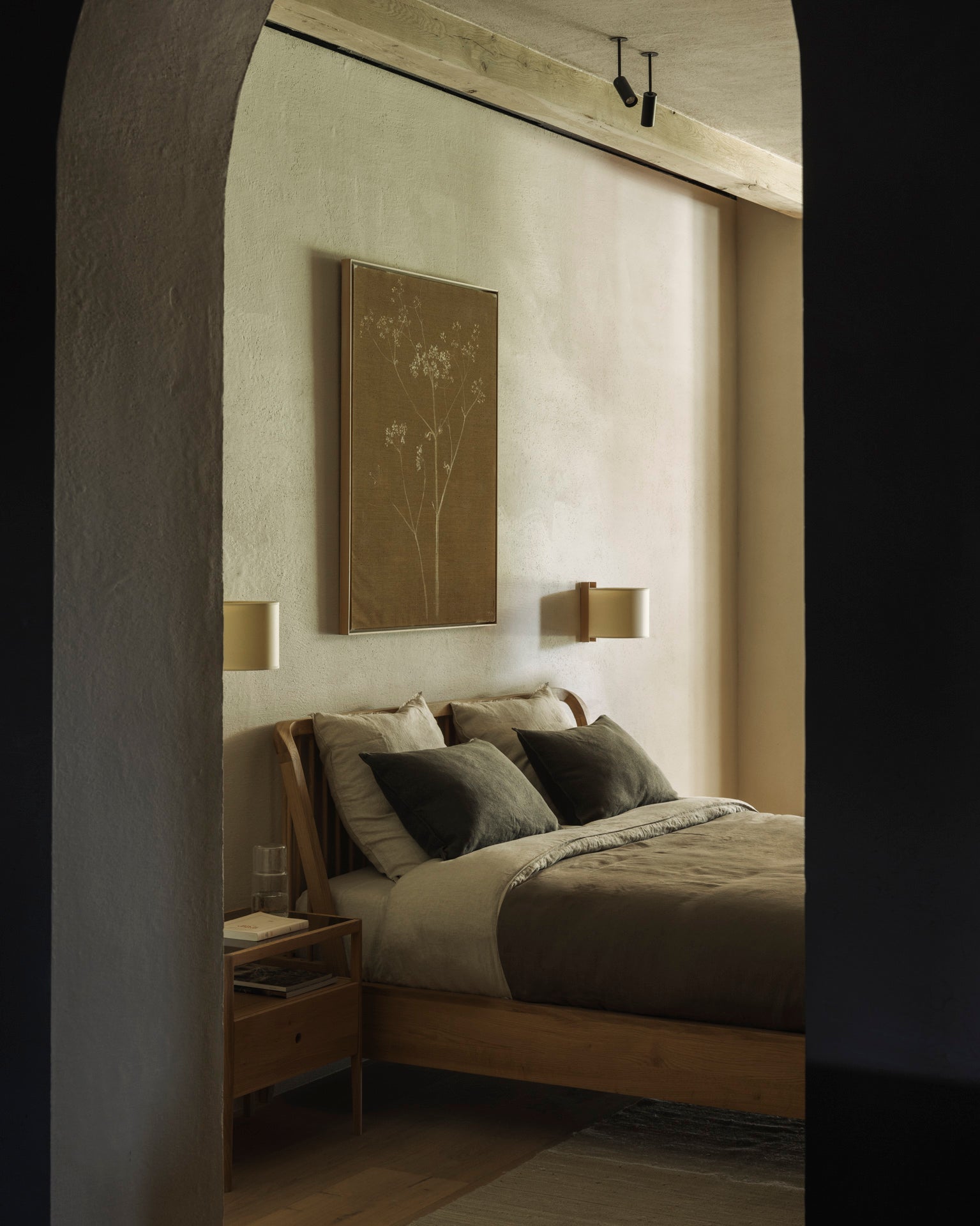 Spindle bedside table - oak - 1 drawer White Cliff Studio Nightstand